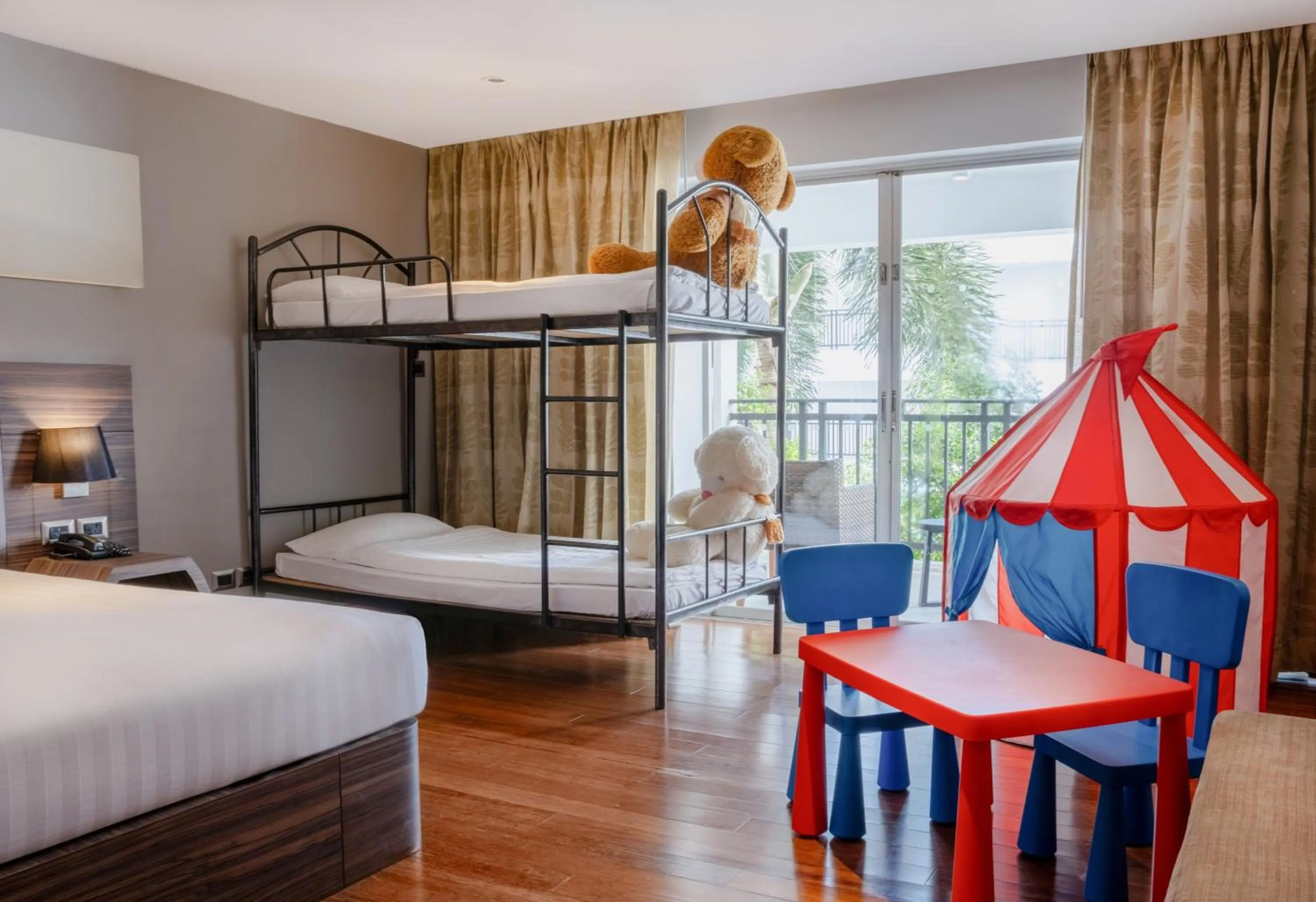 Photo of the whole room, Bed in Holiday Inn Resort Phuket Karon Beach by IHG