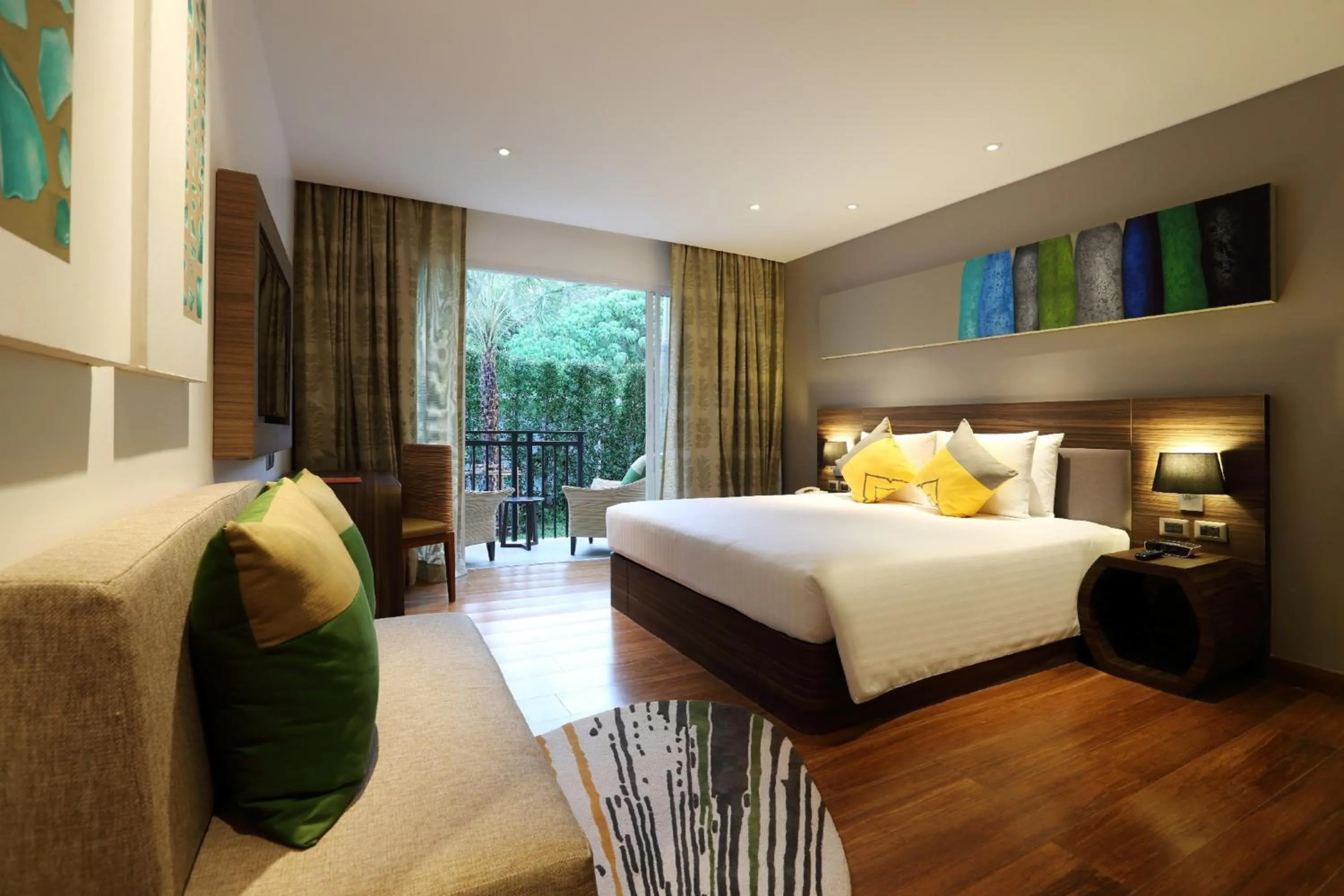 Photo of the whole room, Bed in Holiday Inn Resort Phuket Karon Beach by IHG