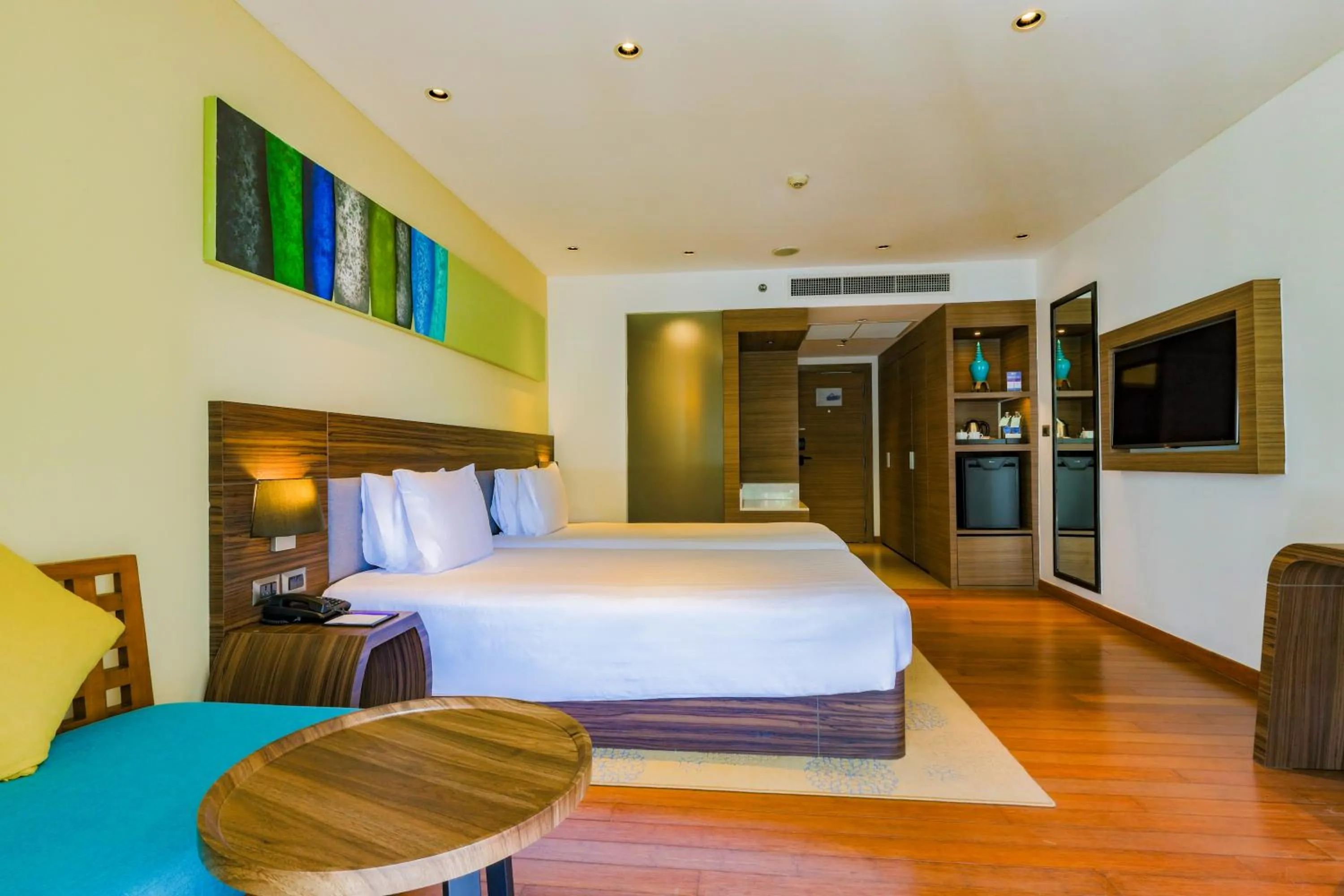 TV and multimedia, Bed in Holiday Inn Resort Phuket Karon Beach by IHG