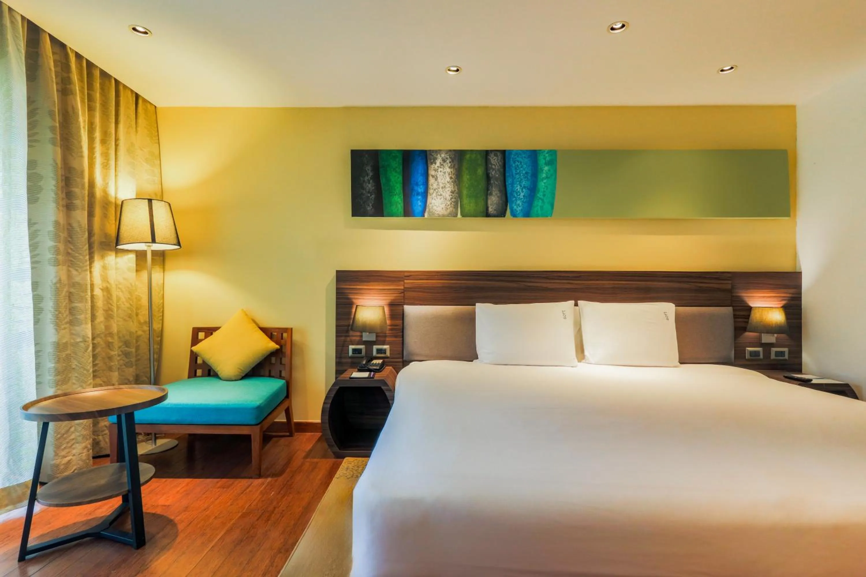 Bed in Holiday Inn Resort Phuket Karon Beach by IHG