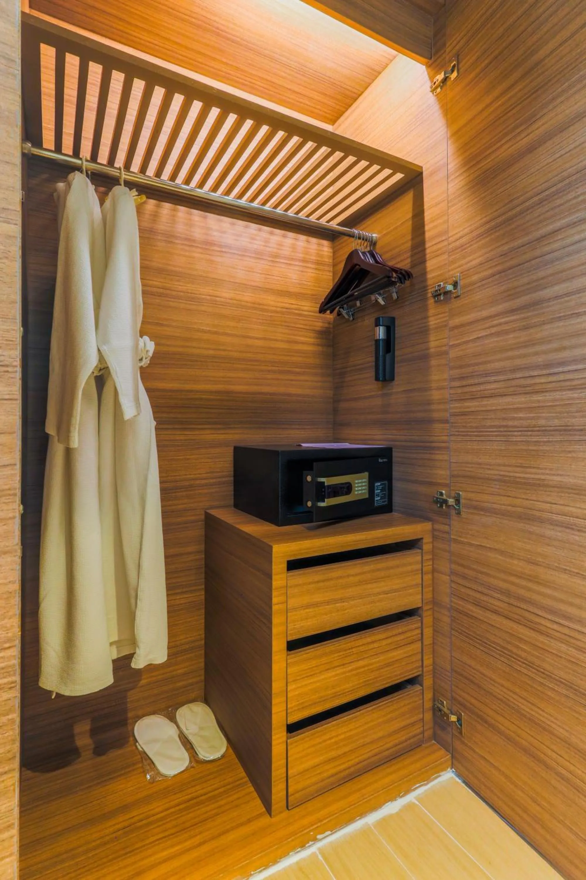 Bathroom in Holiday Inn Resort Phuket Karon Beach by IHG