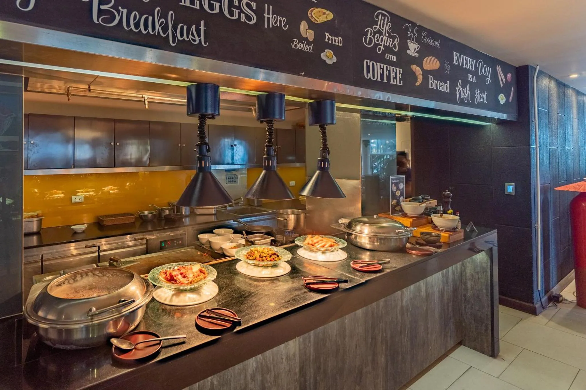 Breakfast in Holiday Inn Resort Phuket Karon Beach by IHG