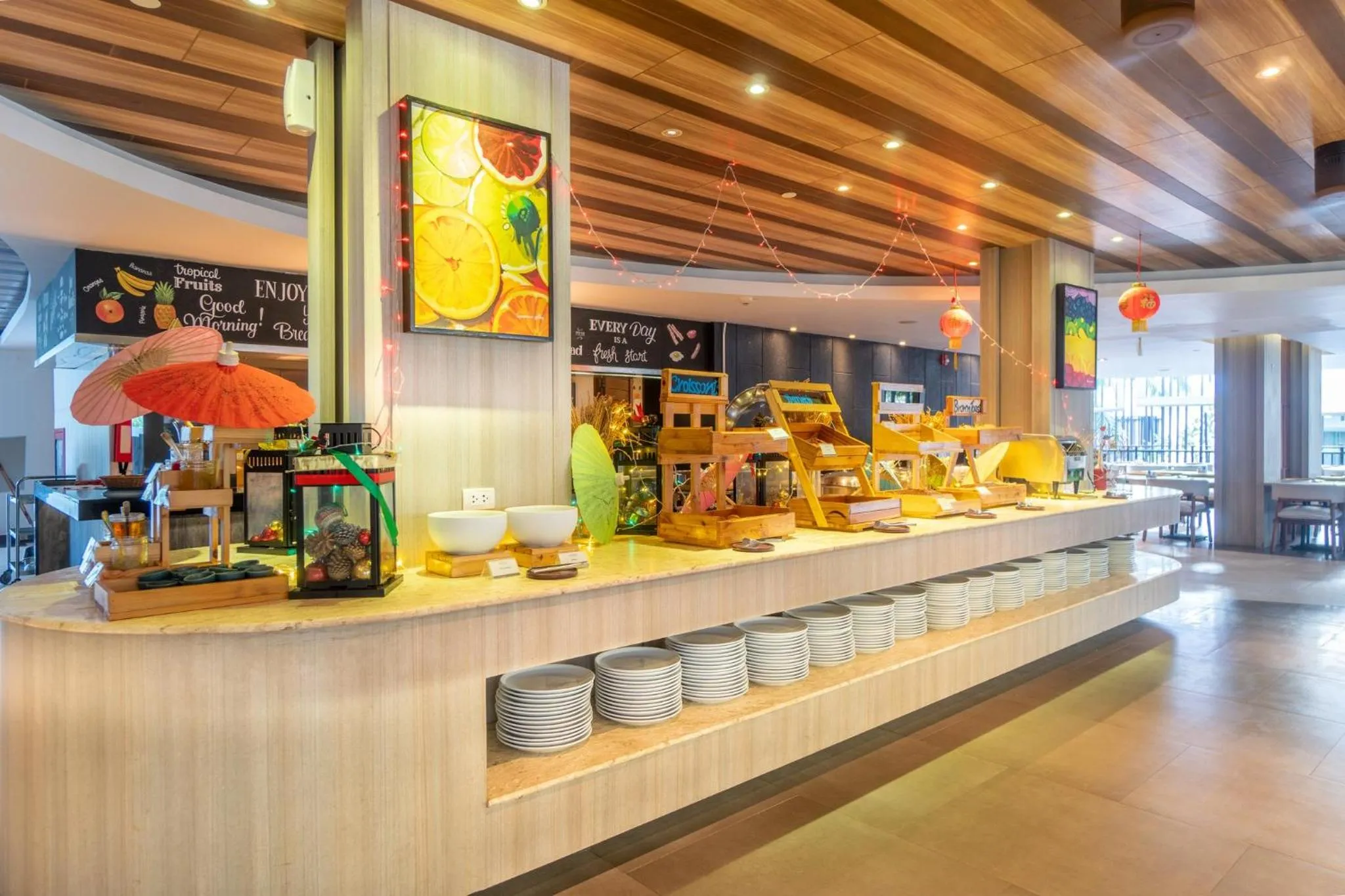 Meeting/conference room in Holiday Inn Resort Phuket Karon Beach by IHG