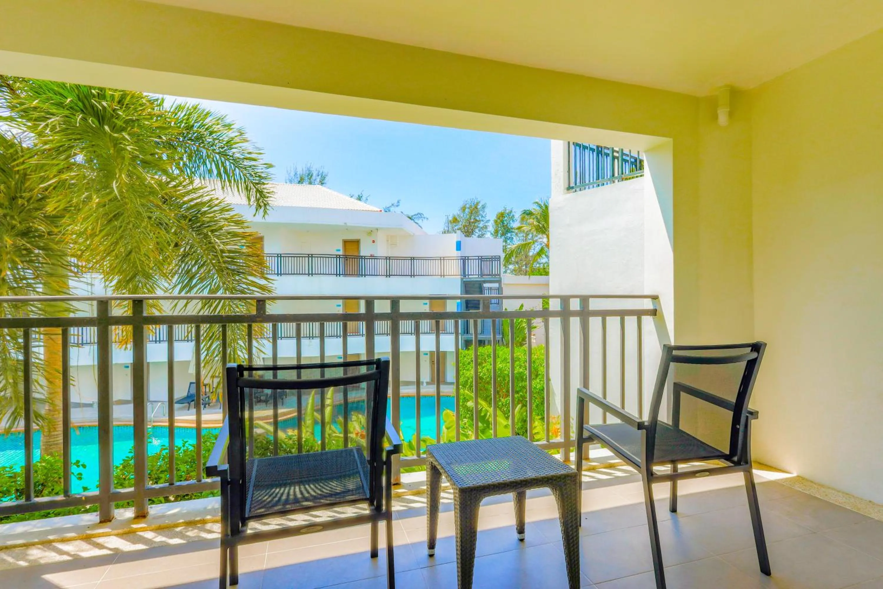 Balcony/Terrace in Holiday Inn Resort Phuket Karon Beach by IHG