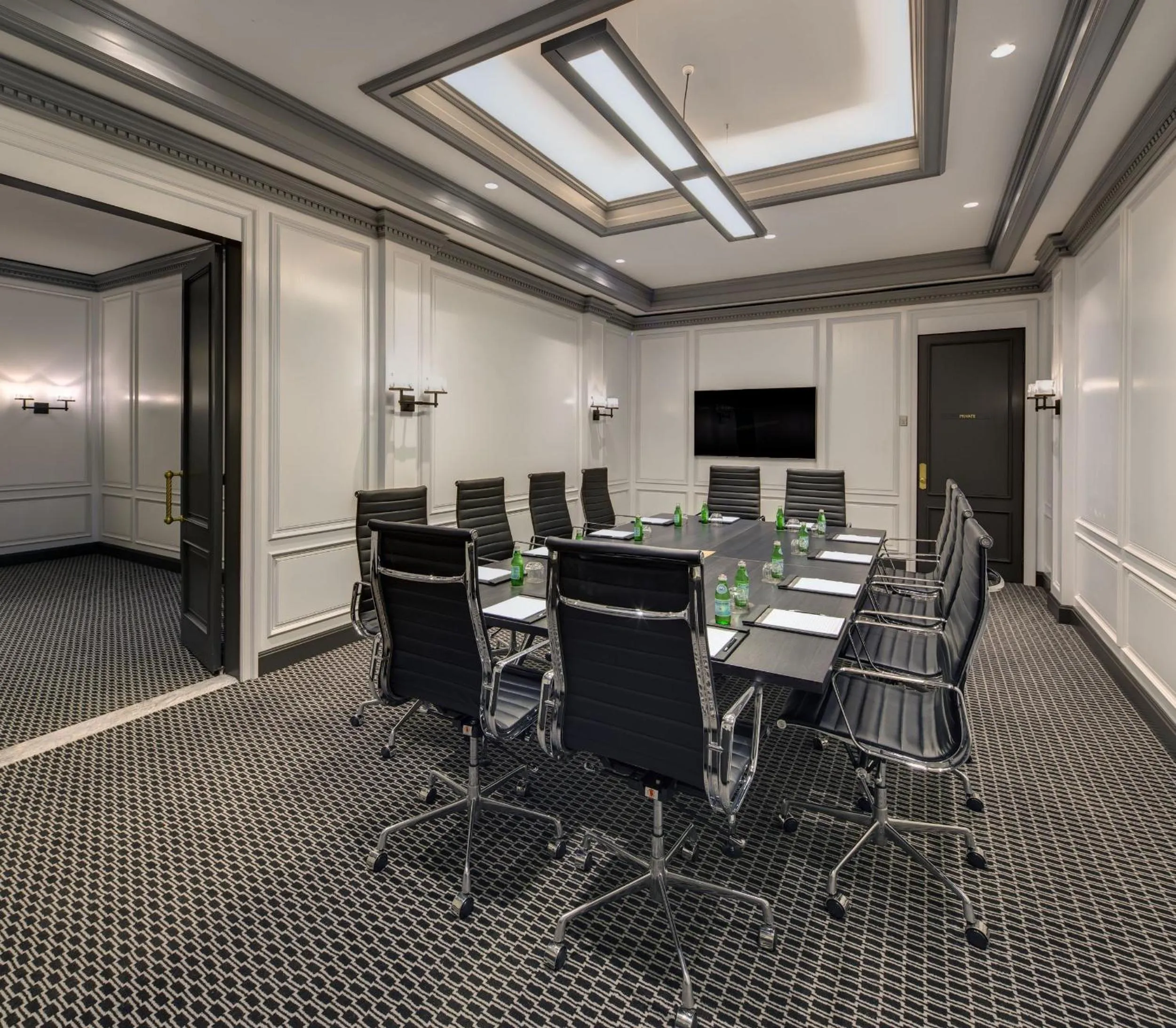 Meeting/conference room in InterContinental Sydney Double Bay by IHG