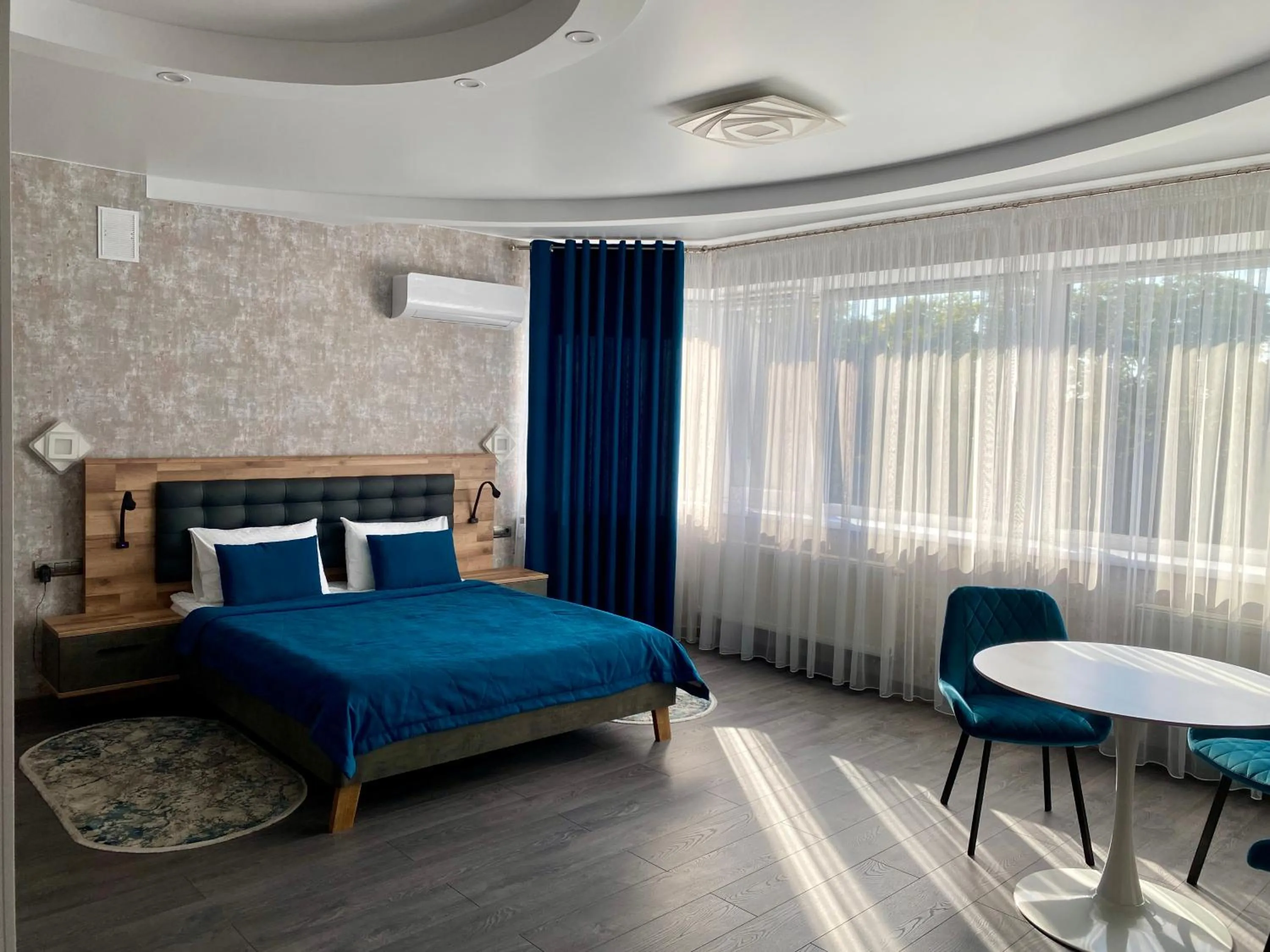 Bed in Hotel Prydesnyansky