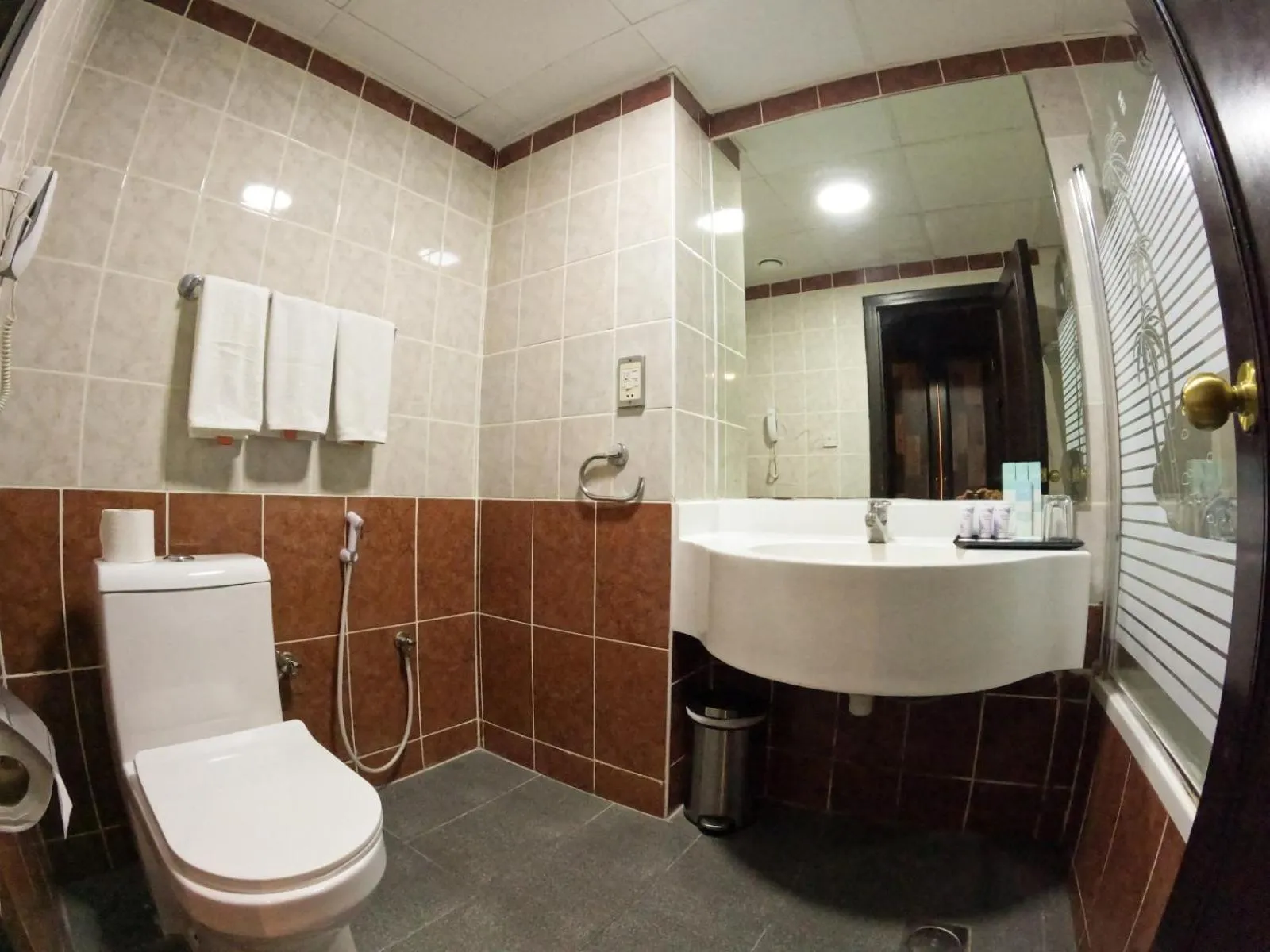 Bathroom in Knight Armour Hotel