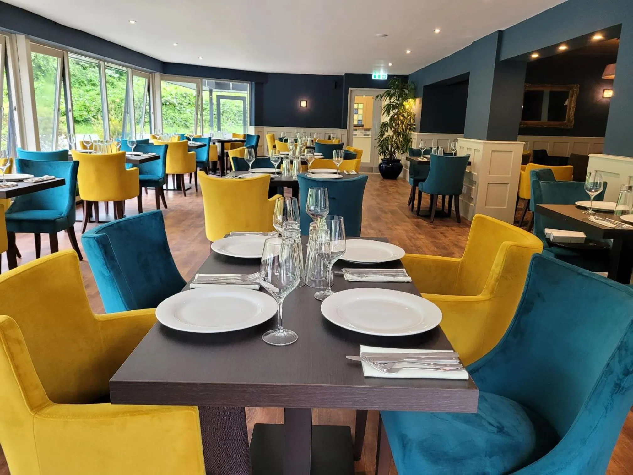 Lounge or bar in South Sands Hotel