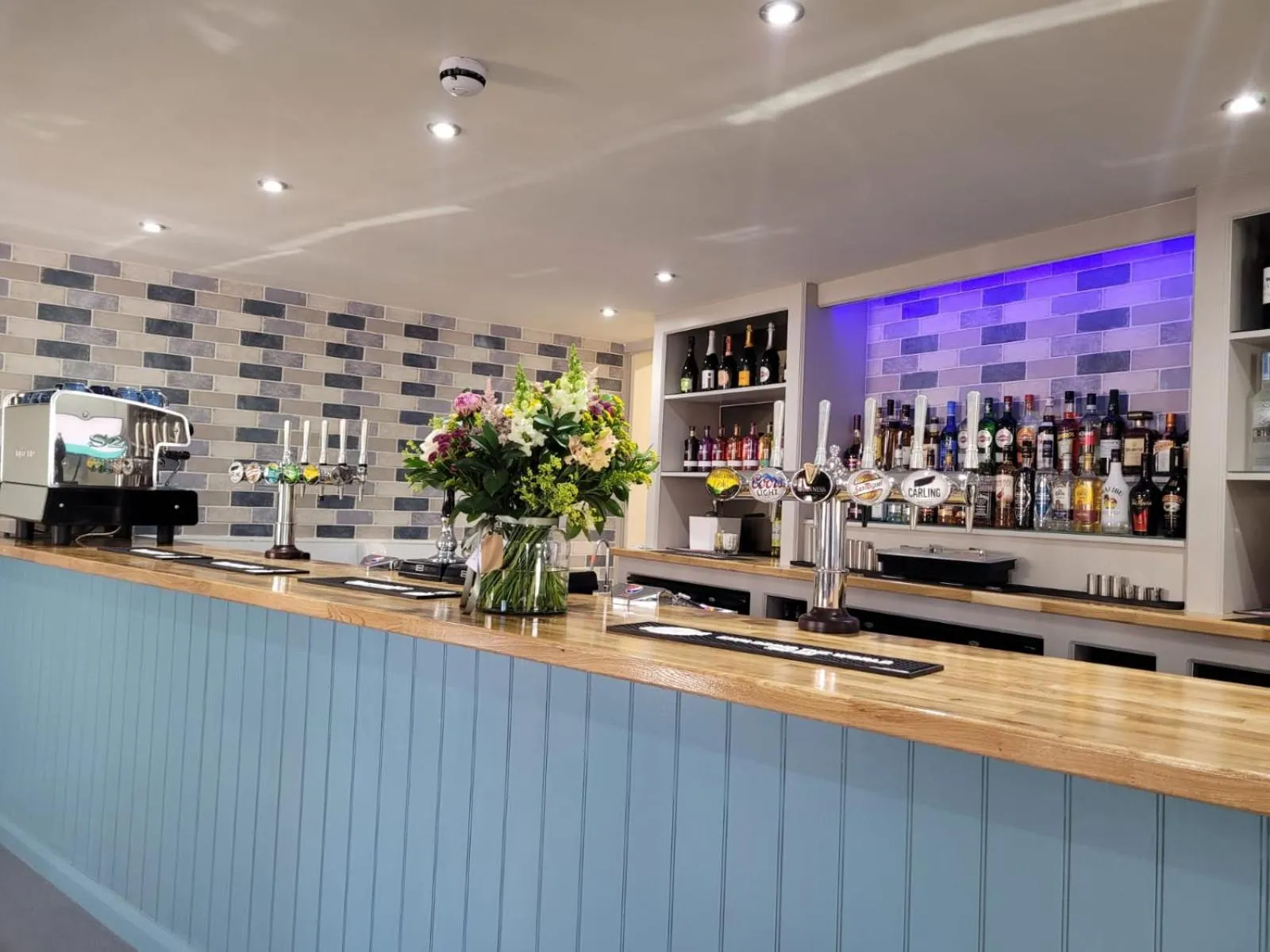 Restaurant/places to eat in South Sands Hotel