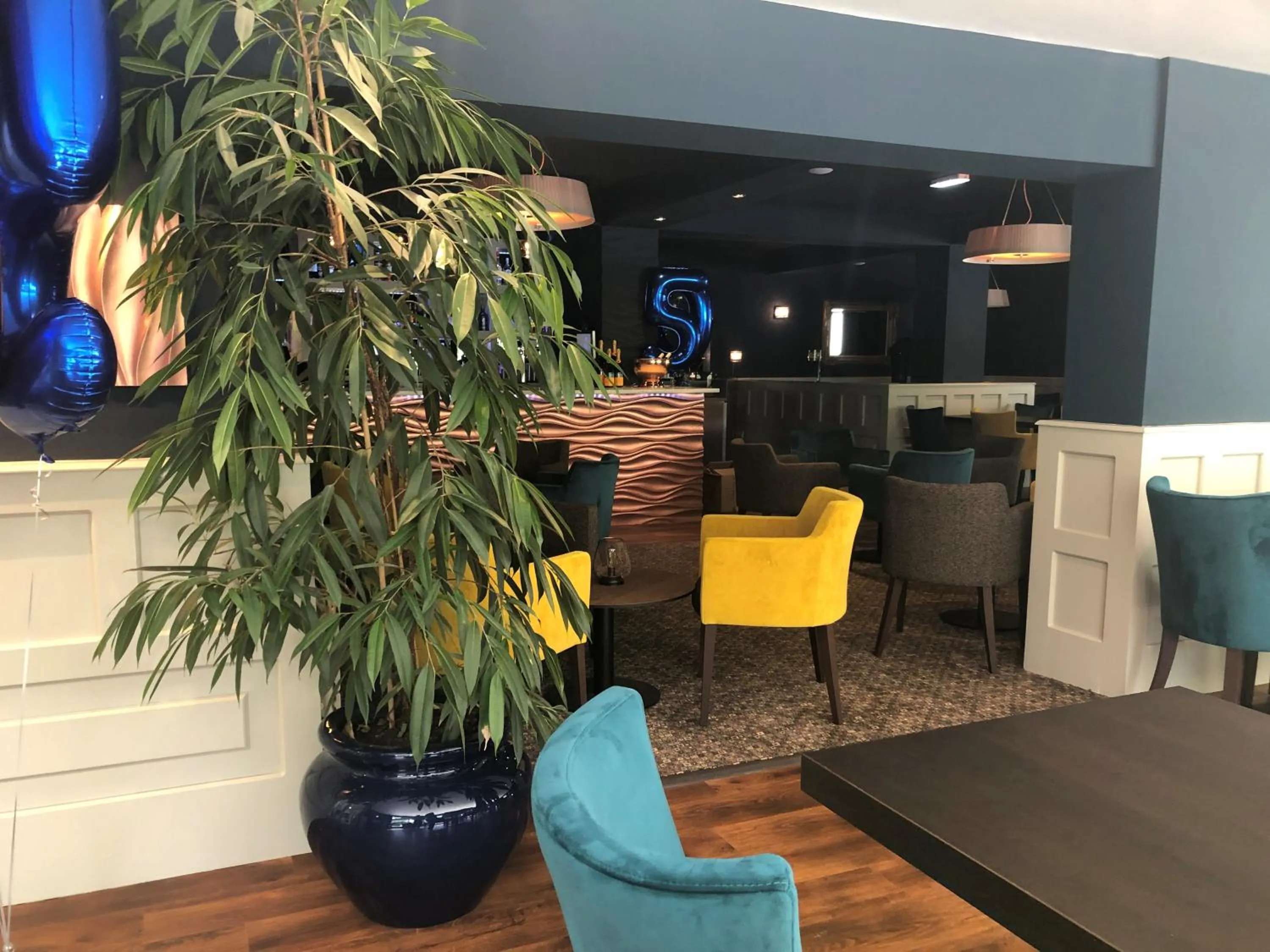 Lounge or bar in South Sands Hotel