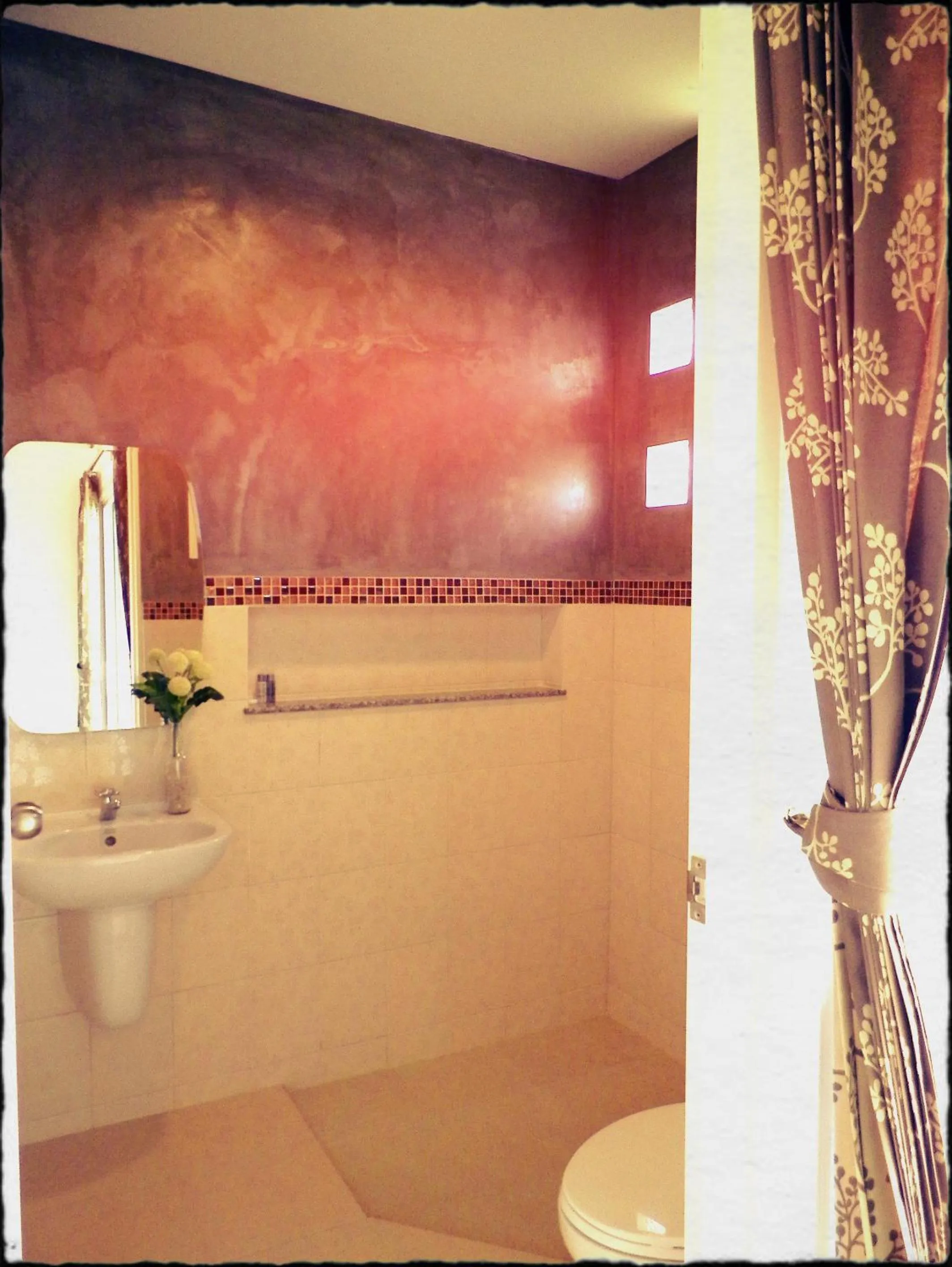 Bathroom in Thorfun Guesthouse in the Garden