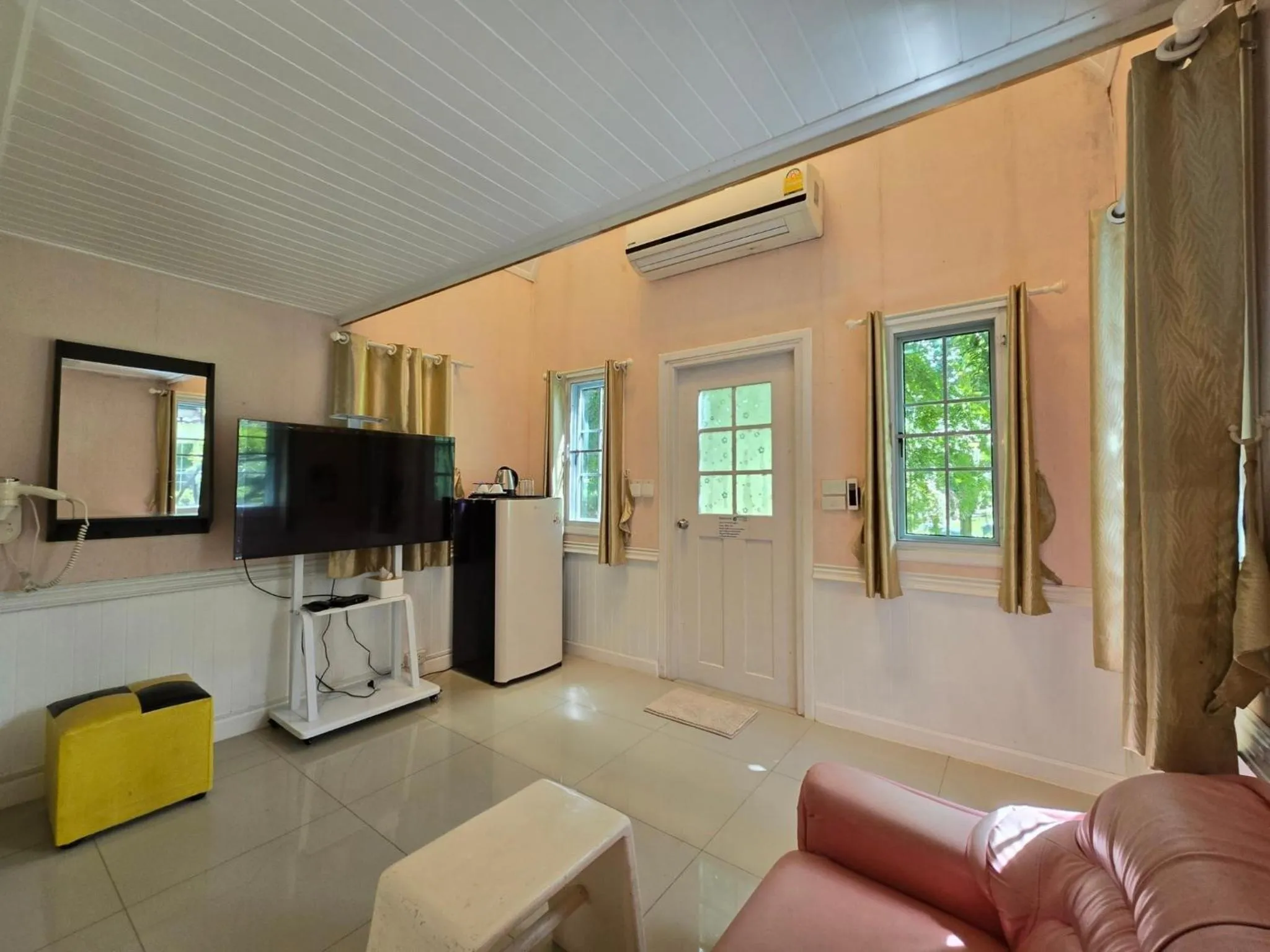 TV and multimedia in Puprai Tarnnarm Resort