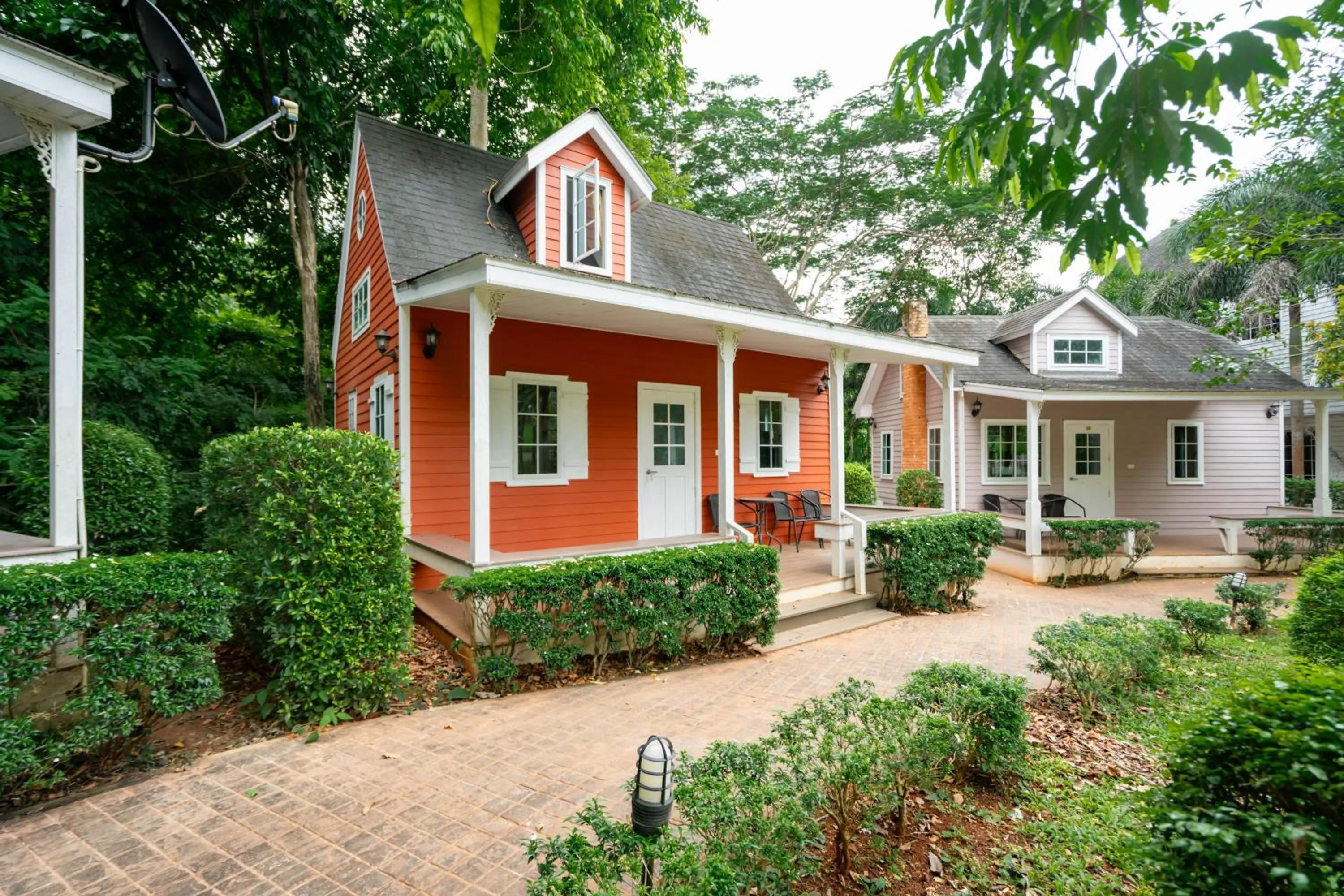 Property building in Puprai Tarnnarm Resort