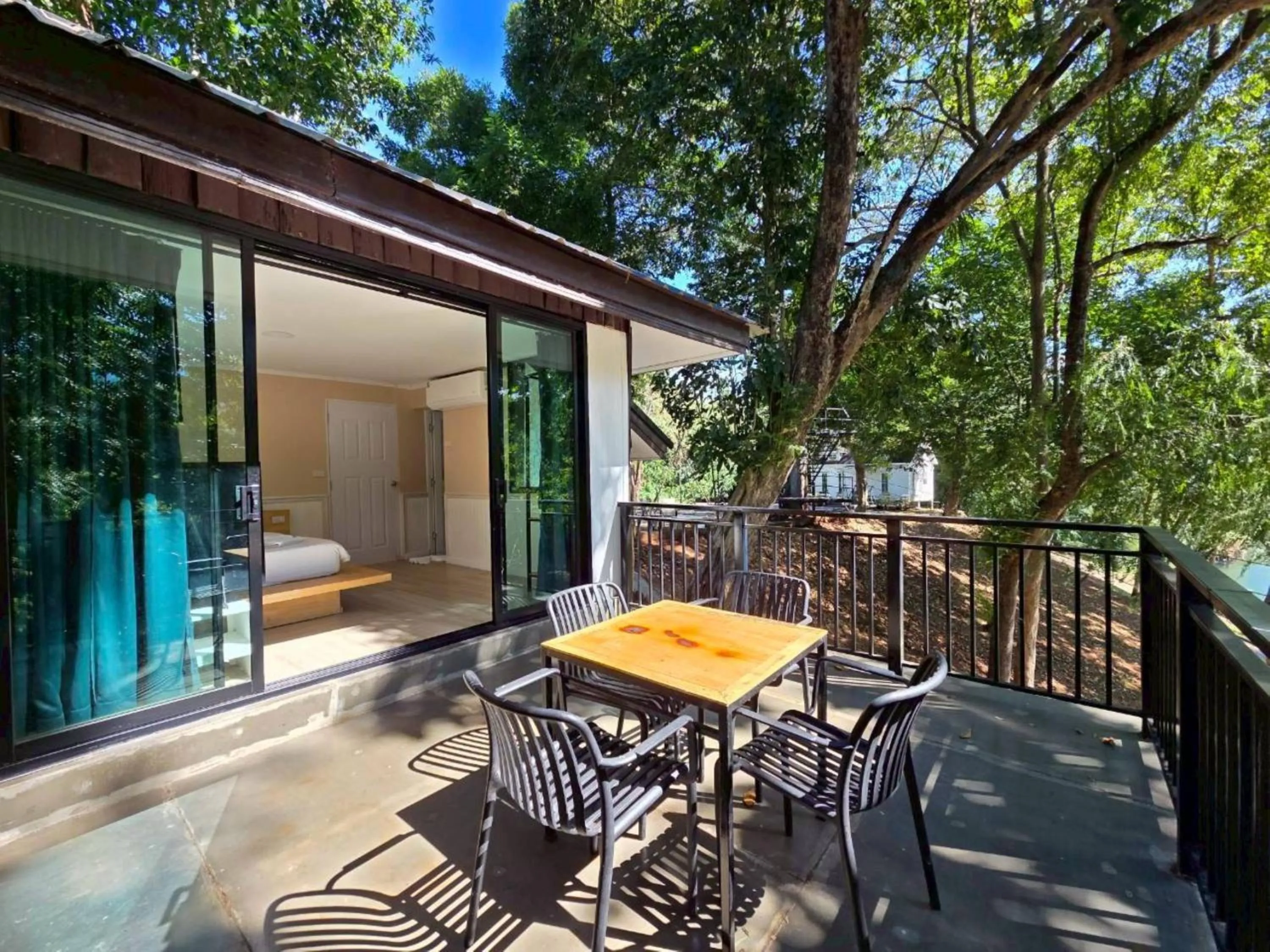 Property building in Puprai Tarnnarm Resort