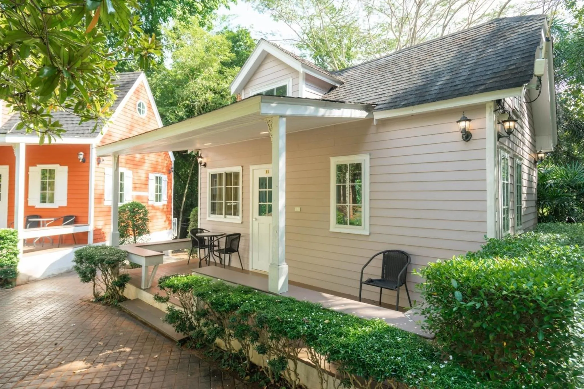 Property building in Puprai Tarnnarm Resort