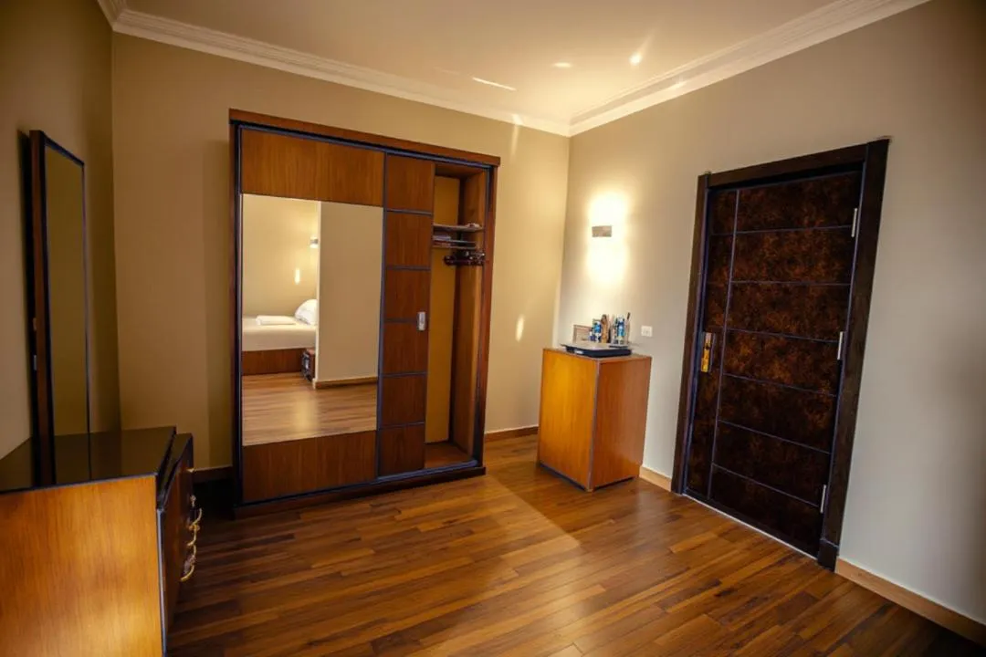 PYramiDs OaSiS ViEW HoTeL