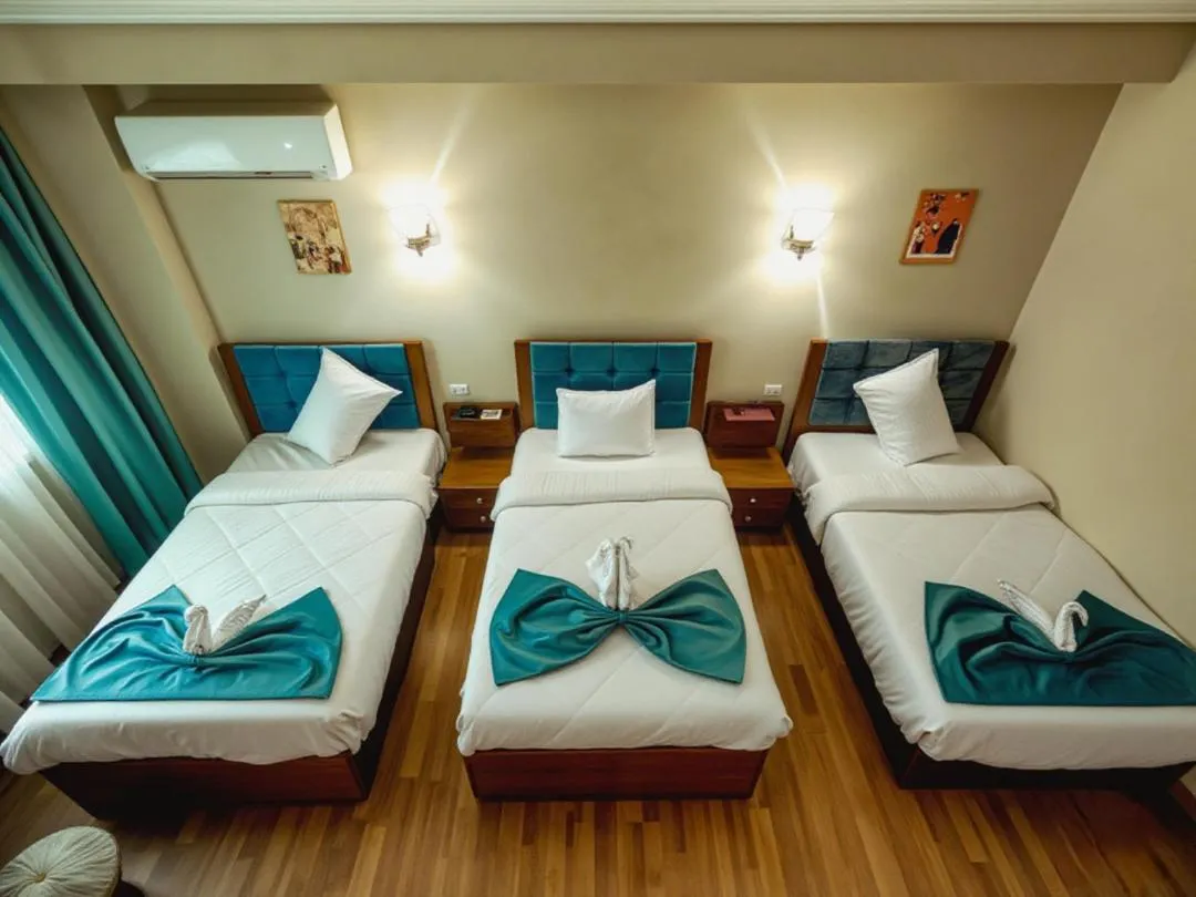 PYramiDs OaSiS ViEW HoTeL