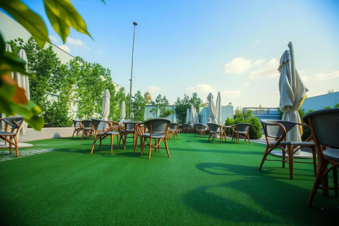 PYramiDs OaSiS ViEW HoTeL