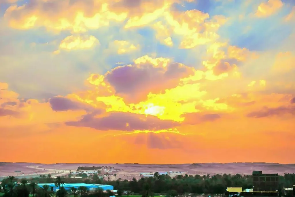 PYramiDs OaSiS ViEW HoTeL