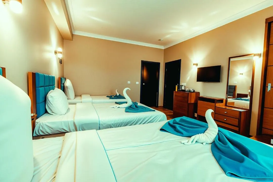 PYramiDs OaSiS ViEW HoTeL