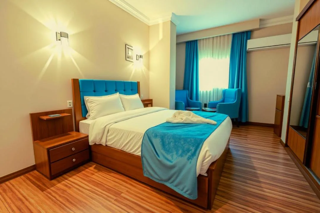 PYramiDs OaSiS ViEW HoTeL