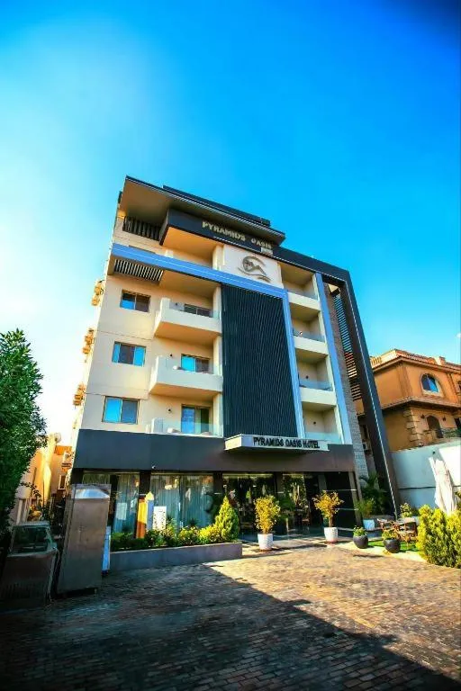 PYramiDs OaSiS ViEW HoTeL