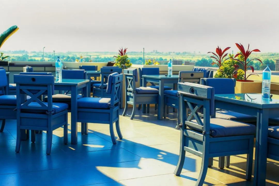 PYramiDs OaSiS ViEW HoTeL