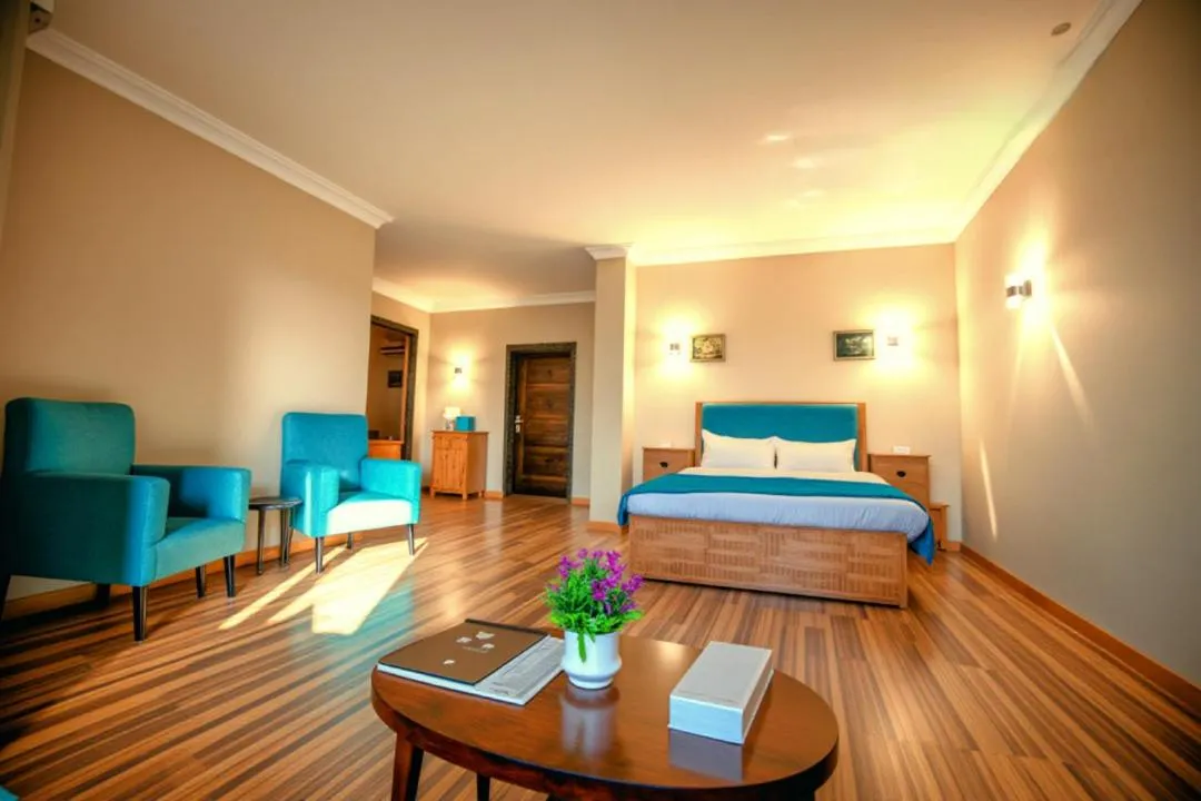 PYramiDs OaSiS ViEW HoTeL