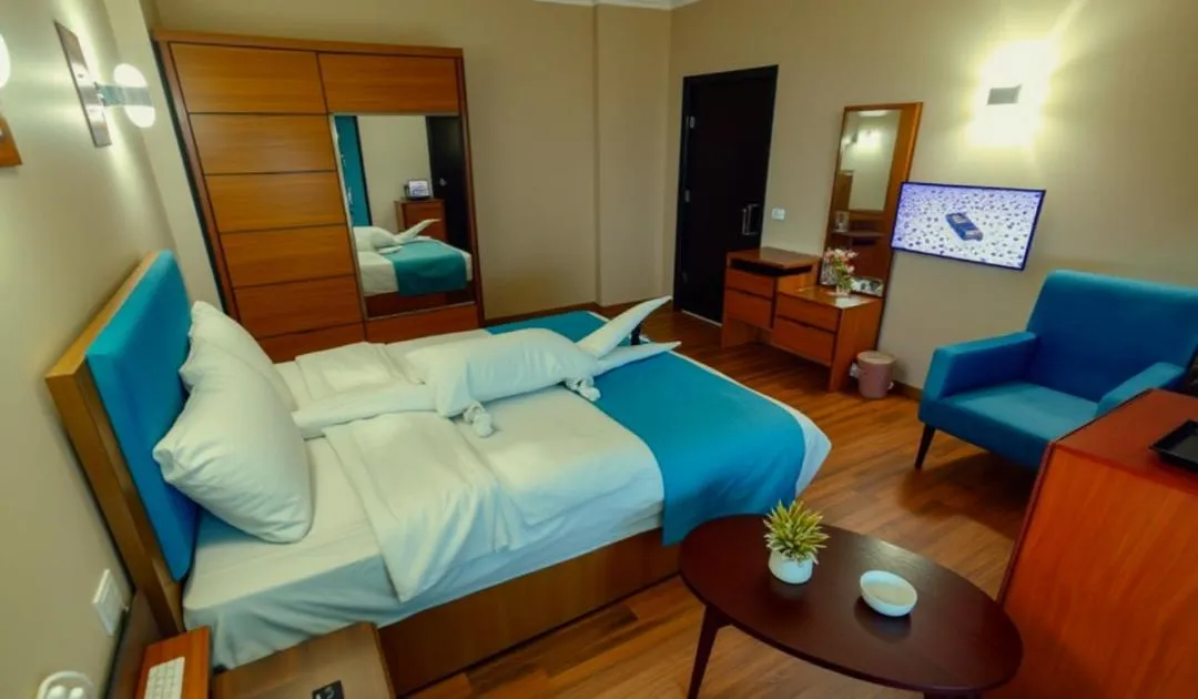 PYramiDs OaSiS ViEW HoTeL