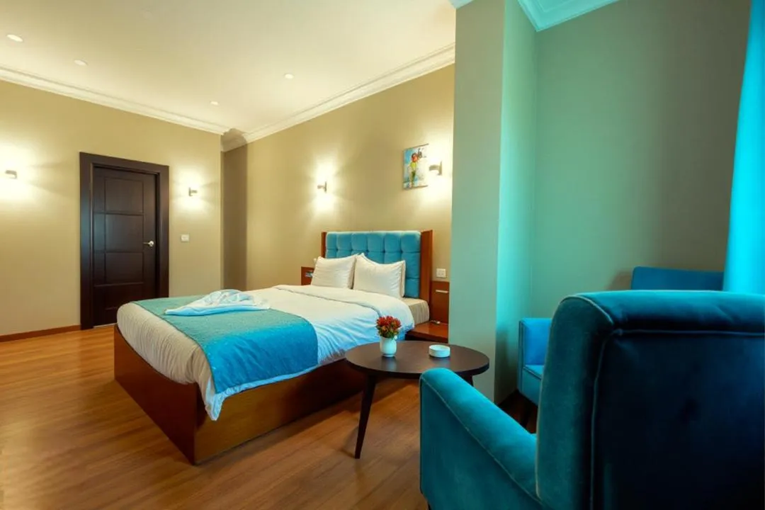 PYramiDs OaSiS ViEW HoTeL