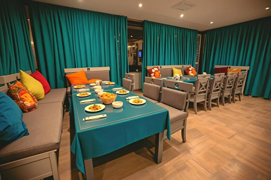 PYramiDs OaSiS ViEW HoTeL