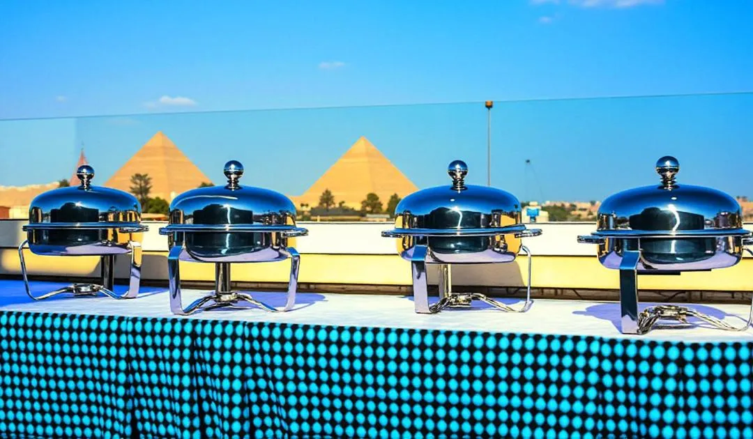 PYramiDs OaSiS ViEW HoTeL