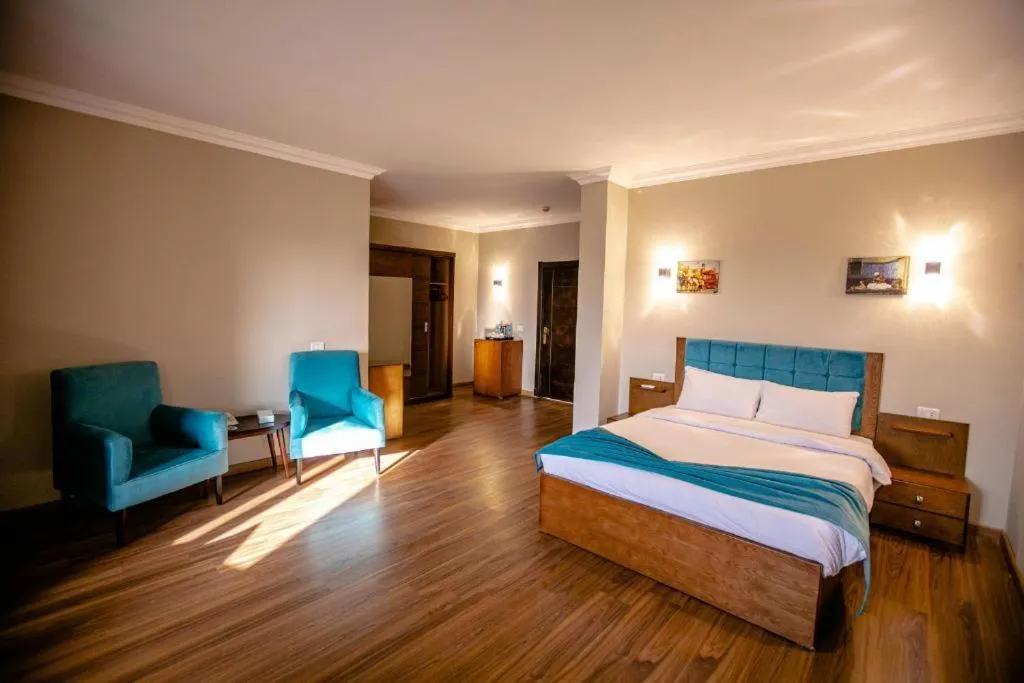 PYramiDs OaSiS ViEW HoTeL