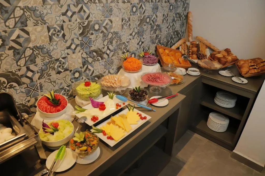 Food and drinks in PYramiDs OaSiS ViEW HoTeL