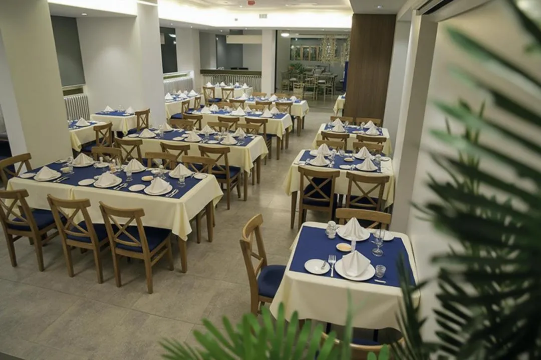 PYramiDs OaSiS ViEW HoTeL