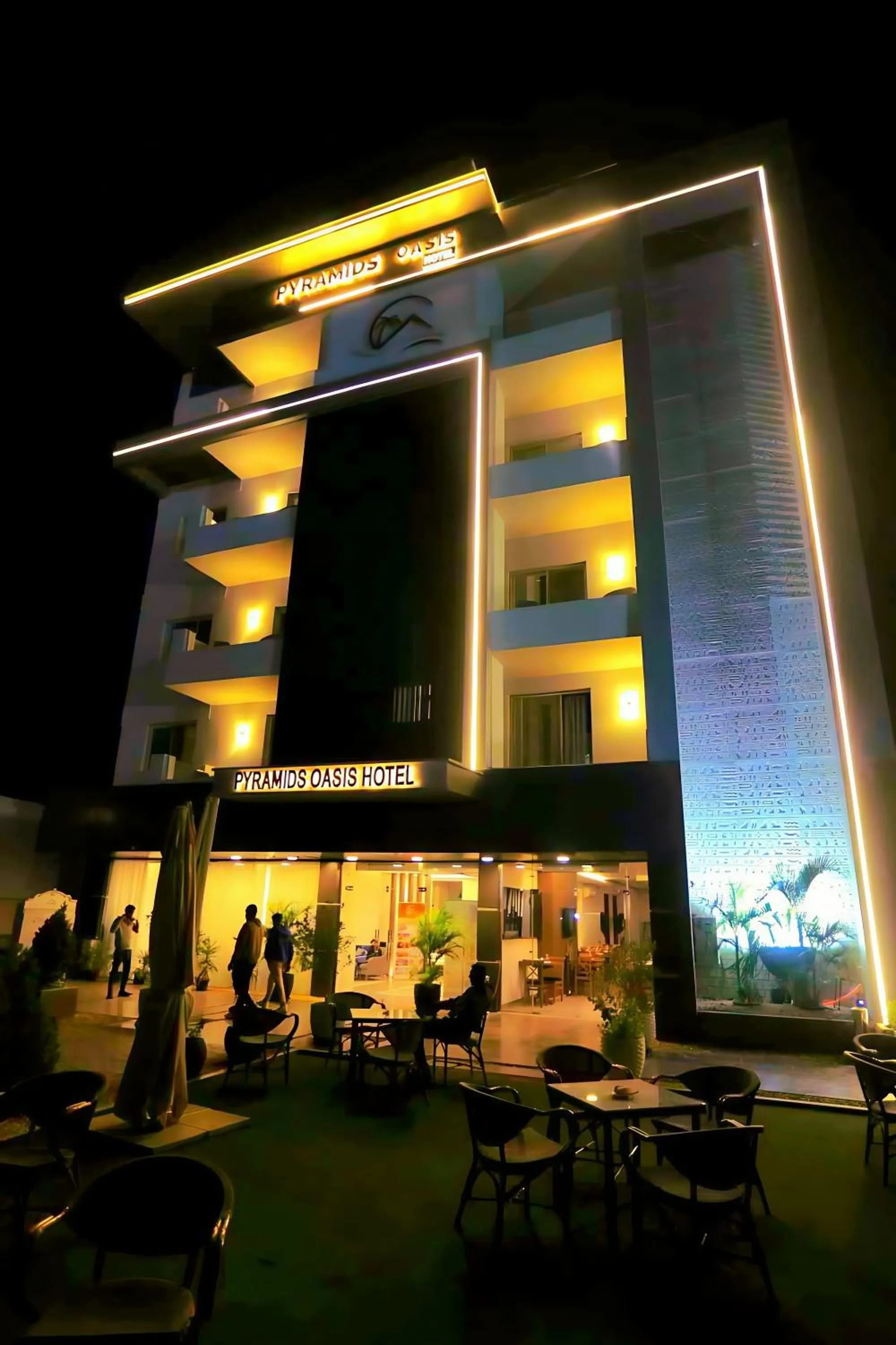 King Room with Balcony in Pyramids Chillout Hotel