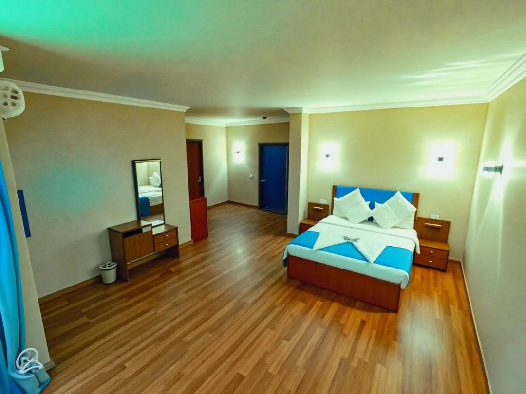 PYramiDs OaSiS ViEW HoTeL