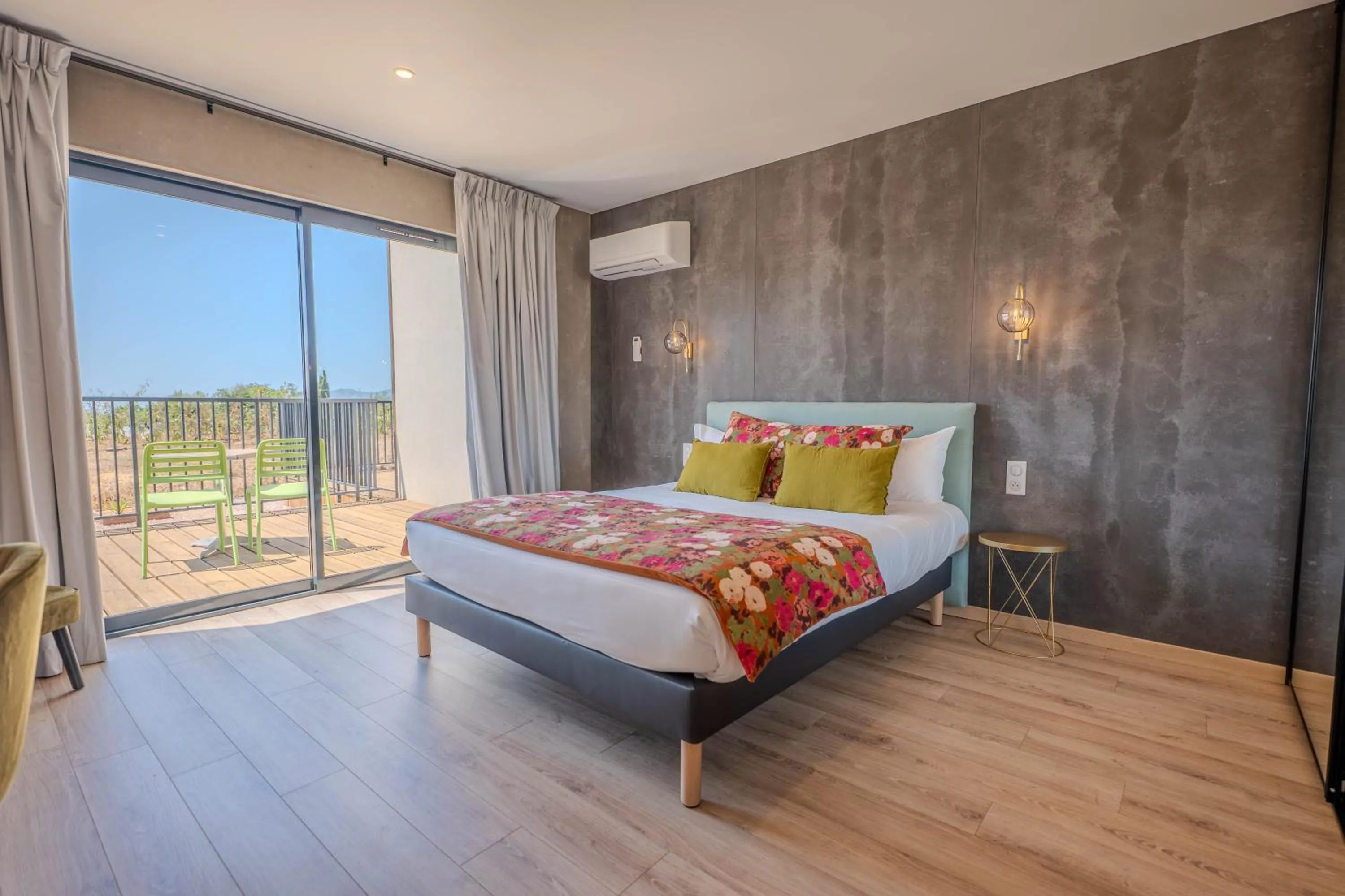 Bed in Hôtel Casa Matteu