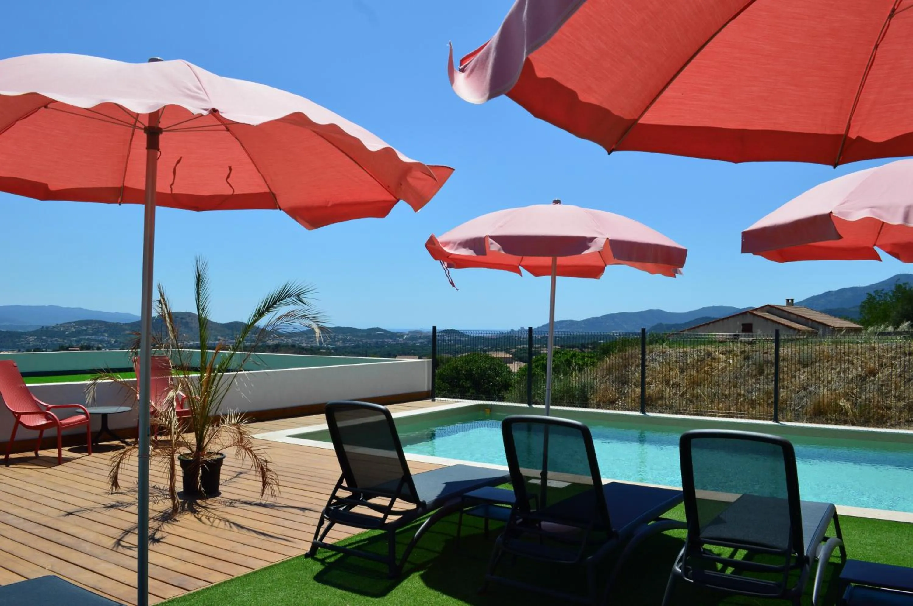 Swimming pool in Hôtel Casa Matteu