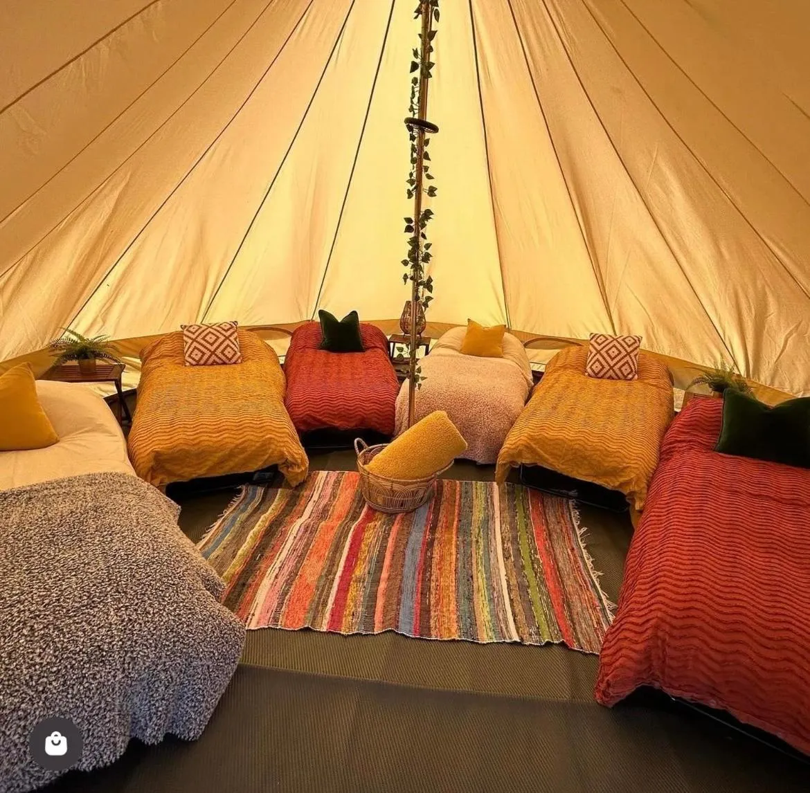 Bed in Ferry House Holidays