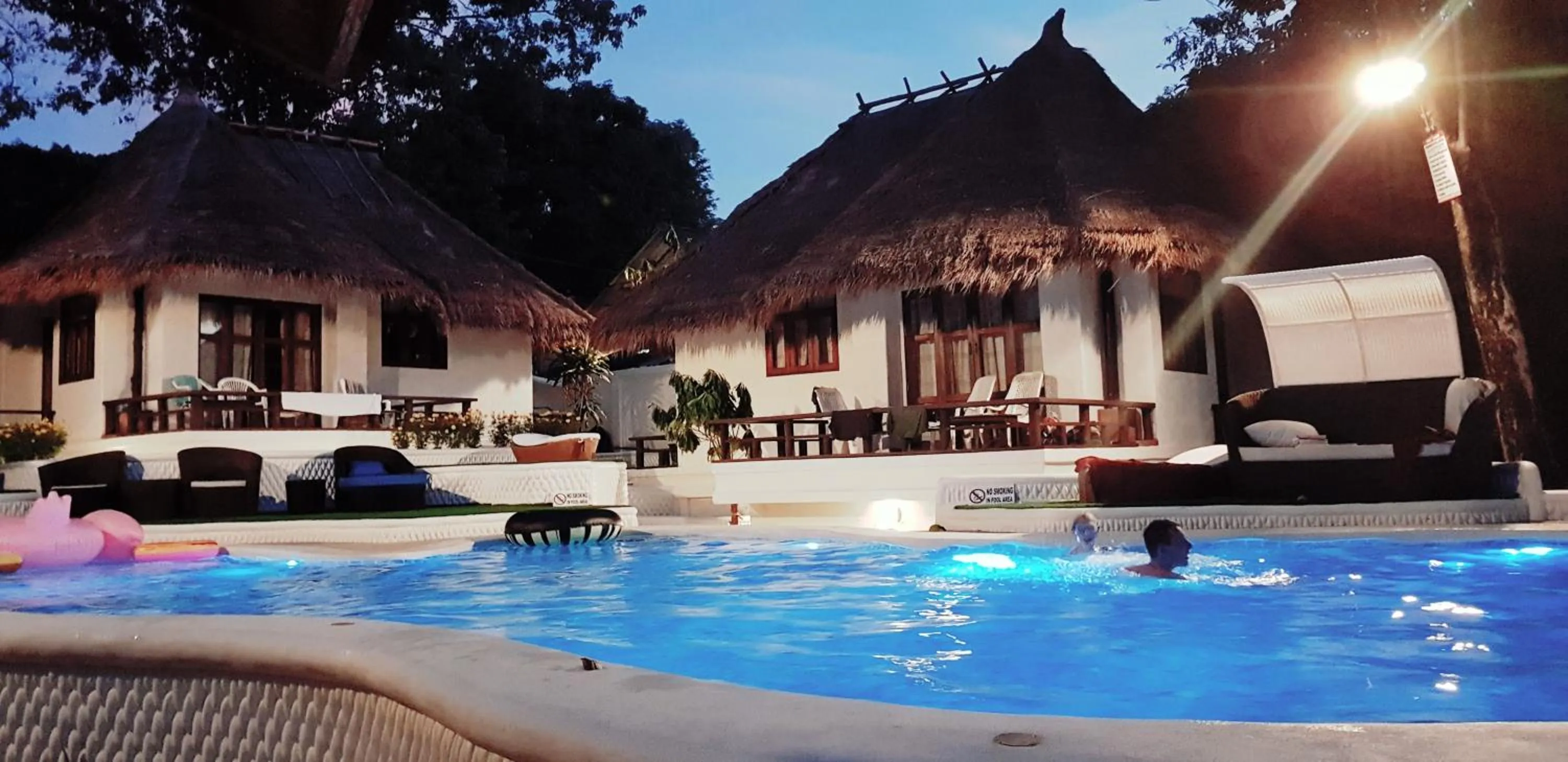 Pool view in Clear View Resort