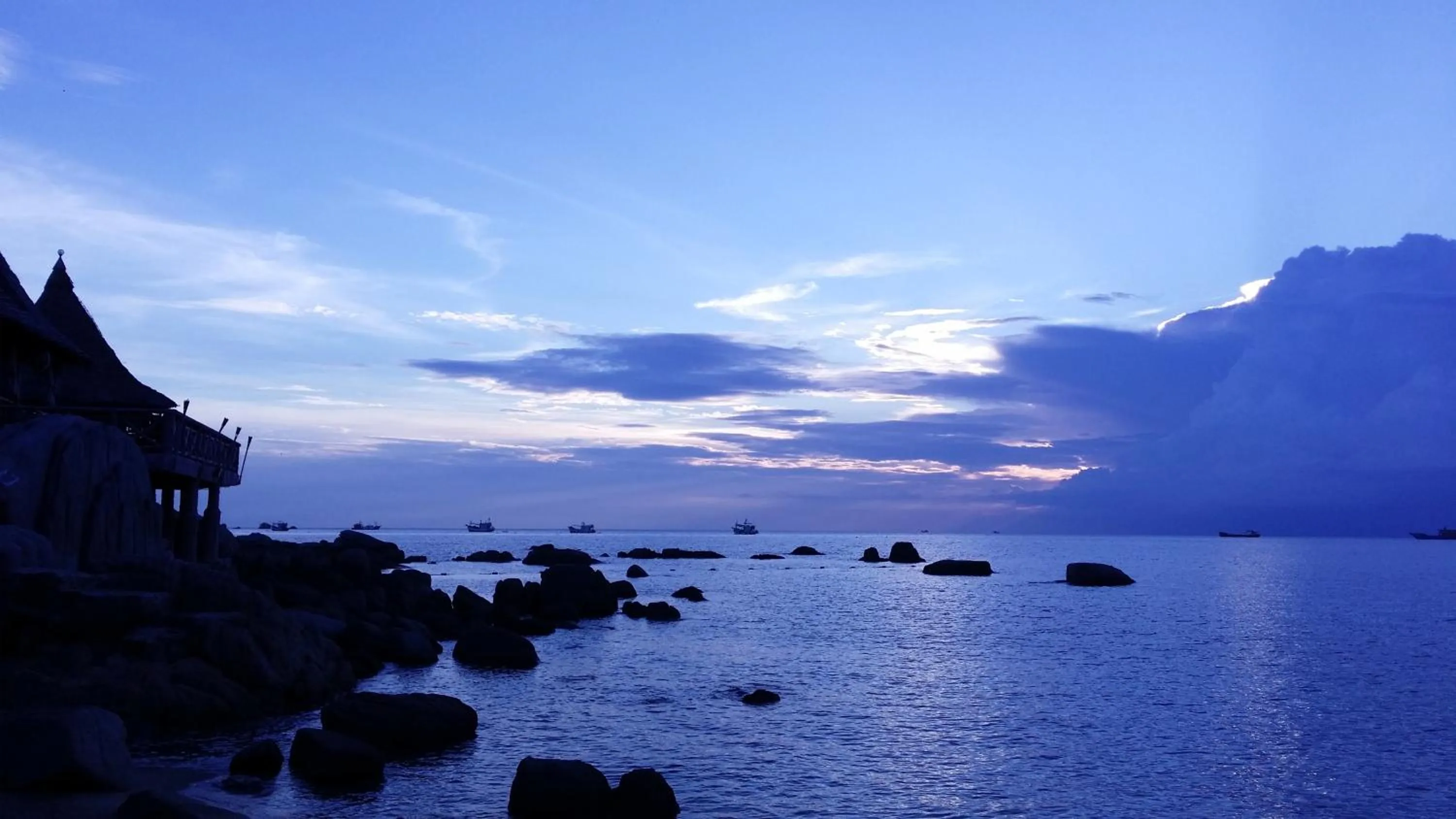 Night in Clear View Resort