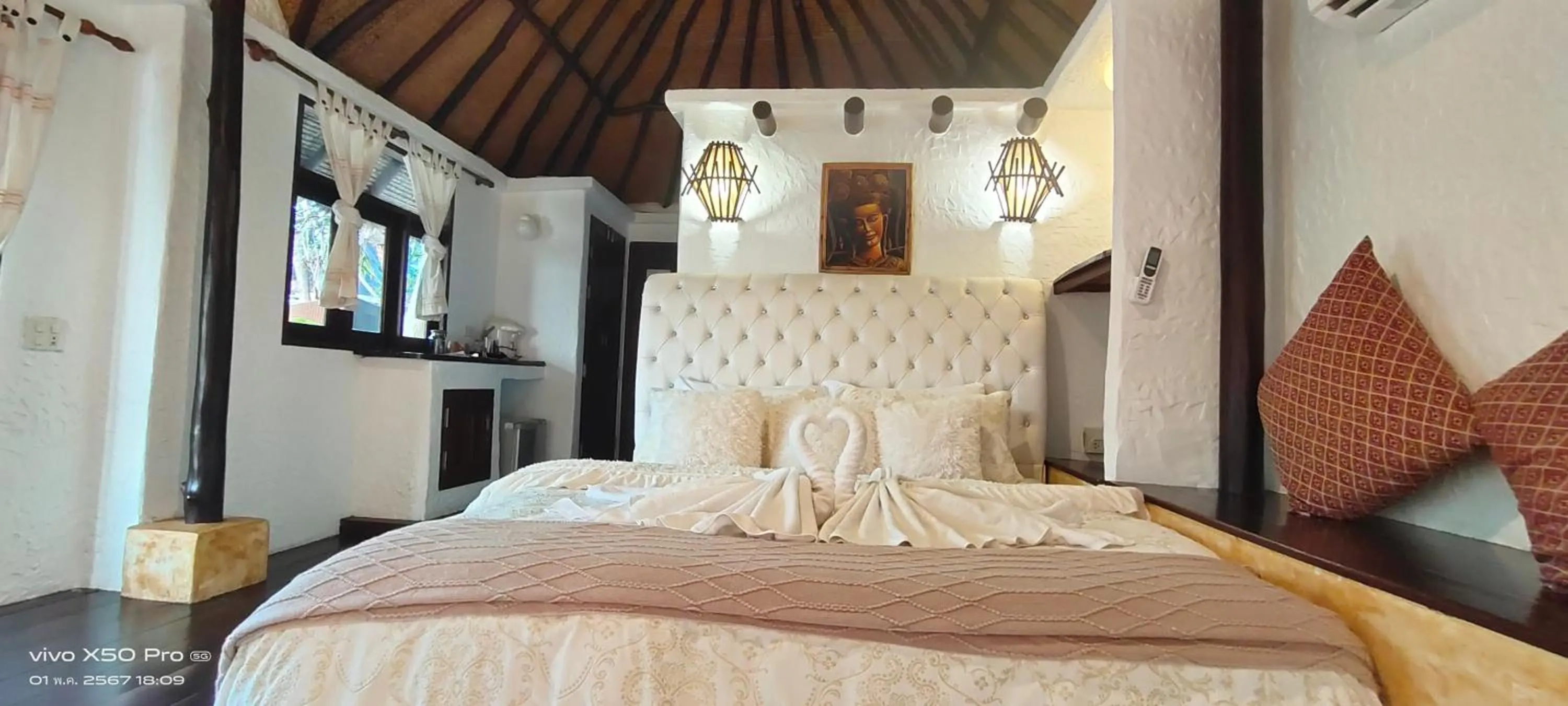 Bed in Clear View Resort