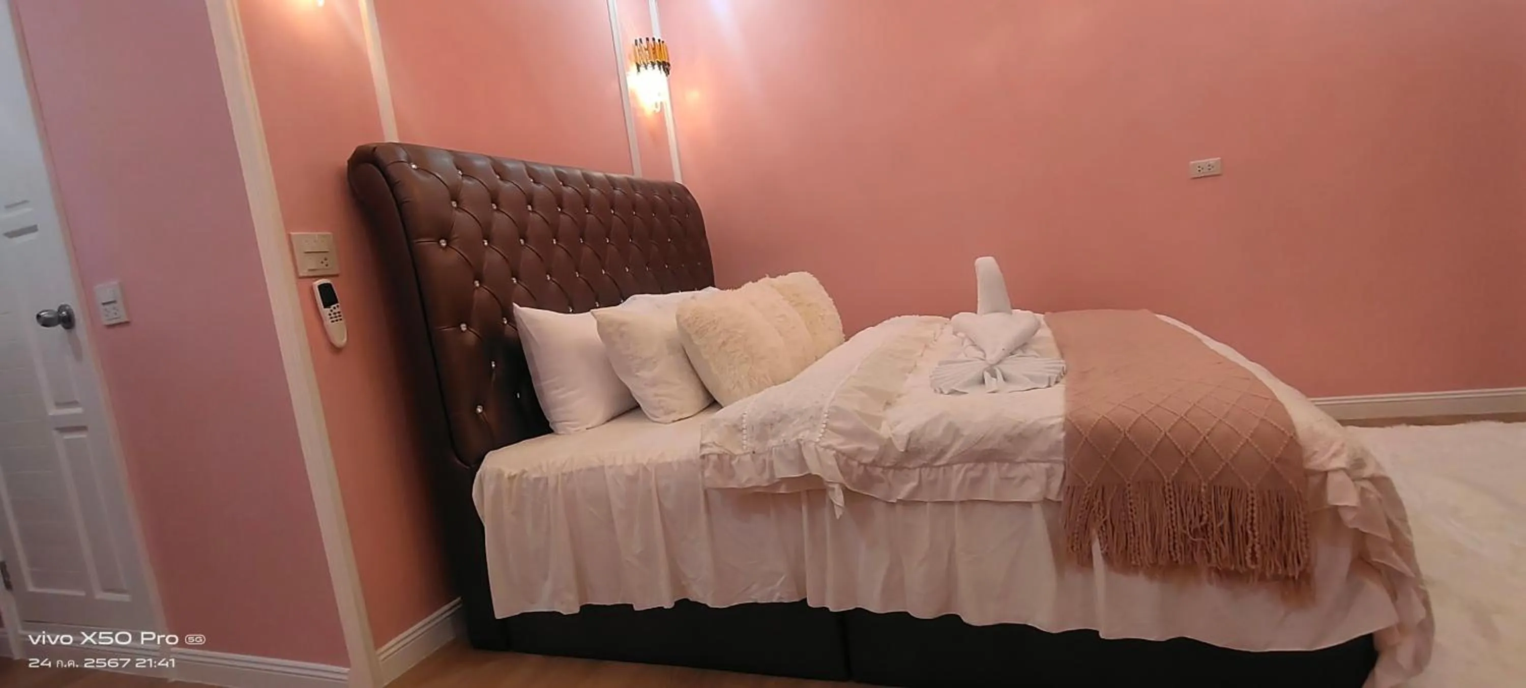 Bed in Clear View Resort