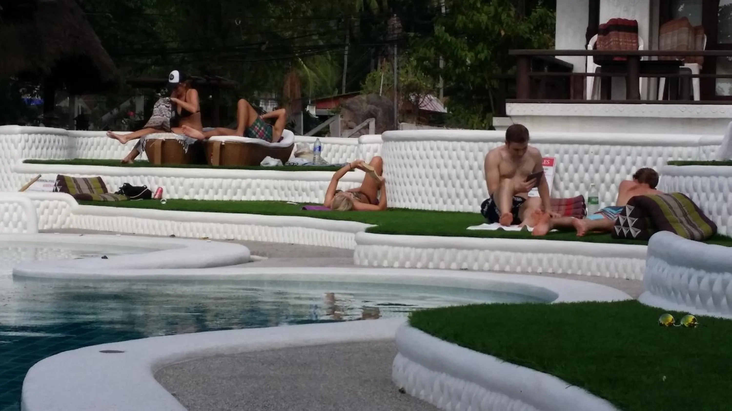 Garden view in Clear View Resort