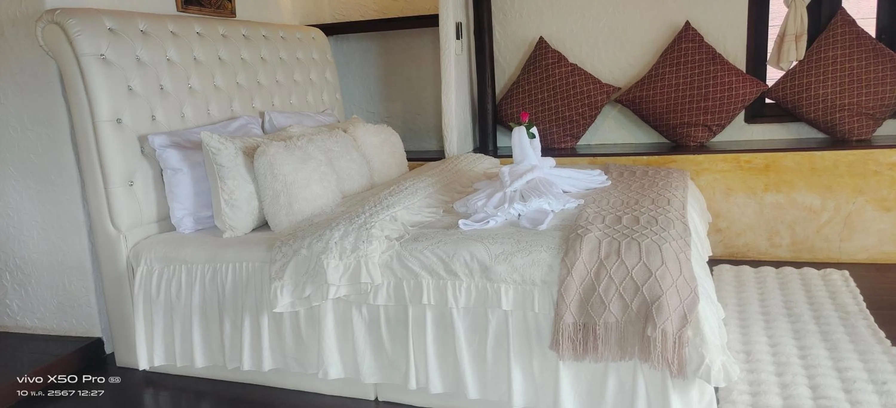 Bed in Clear View Resort