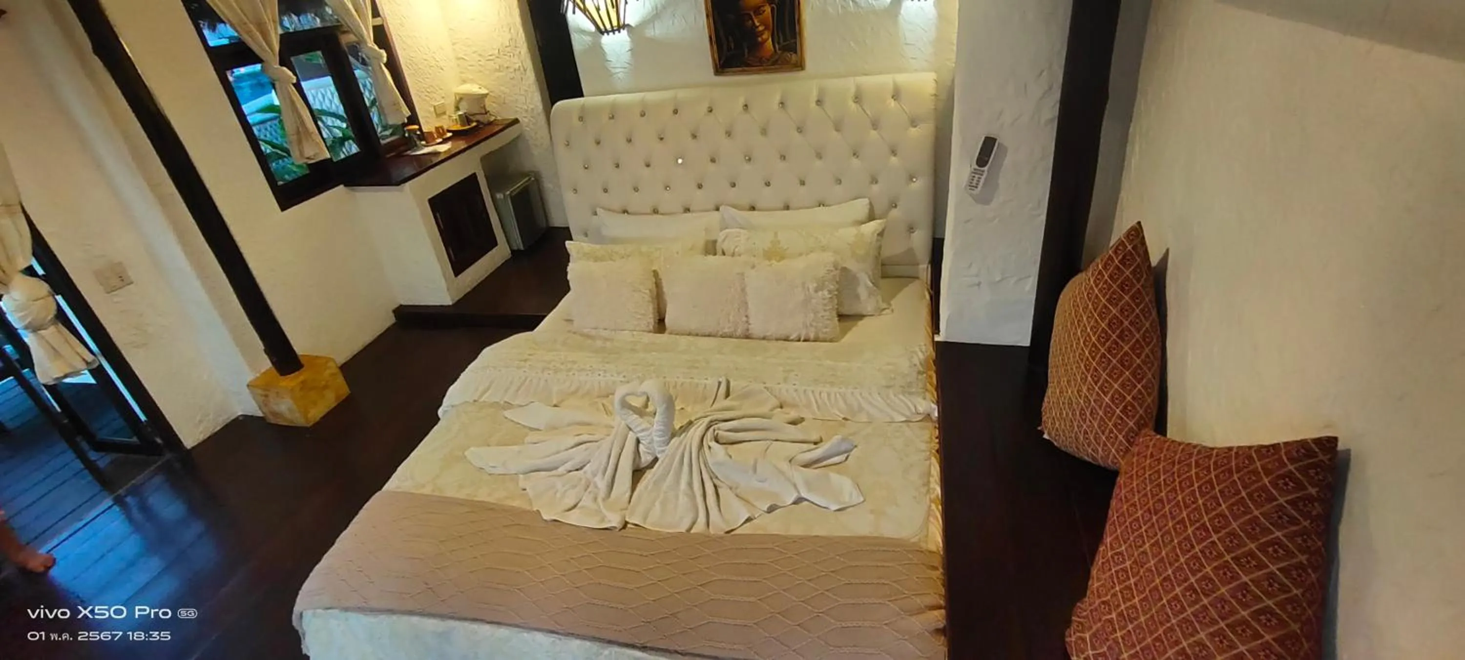 Bed in Clear View Resort