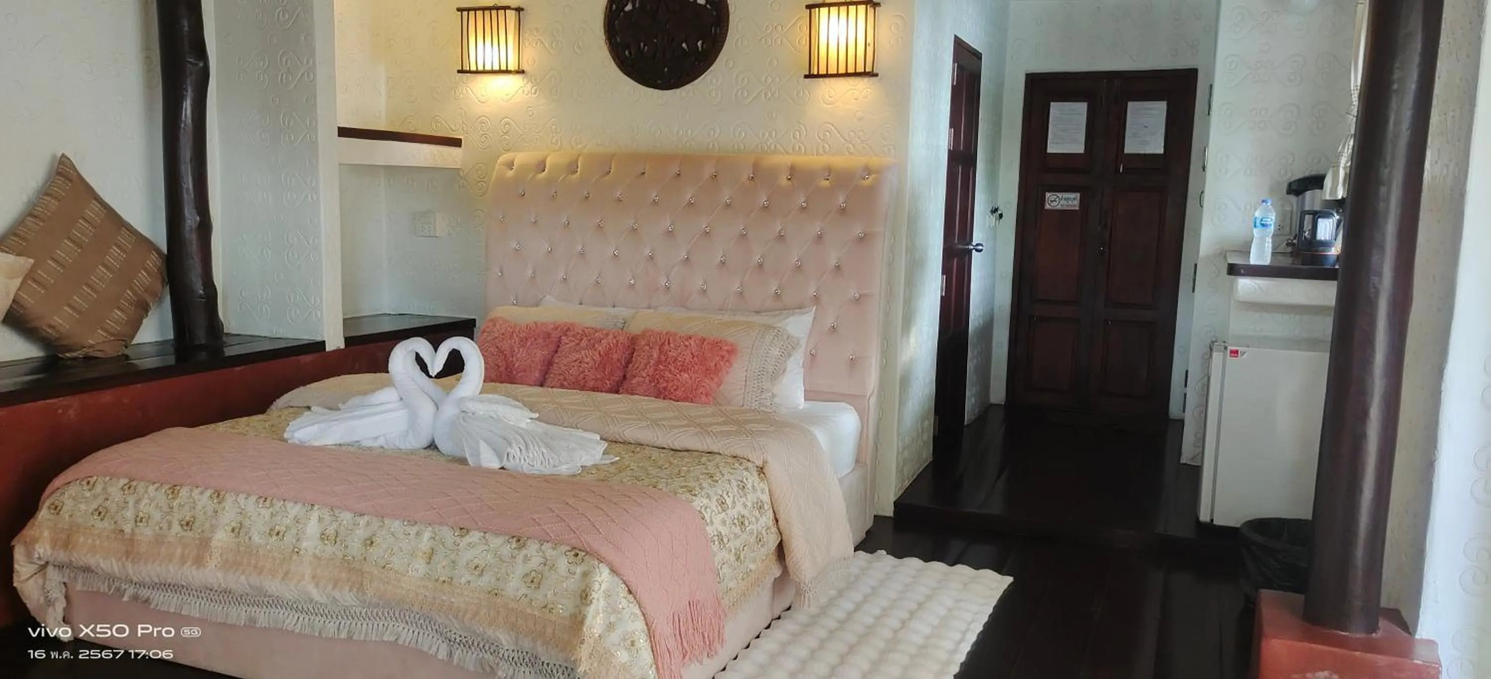 Bed in Clear View Resort