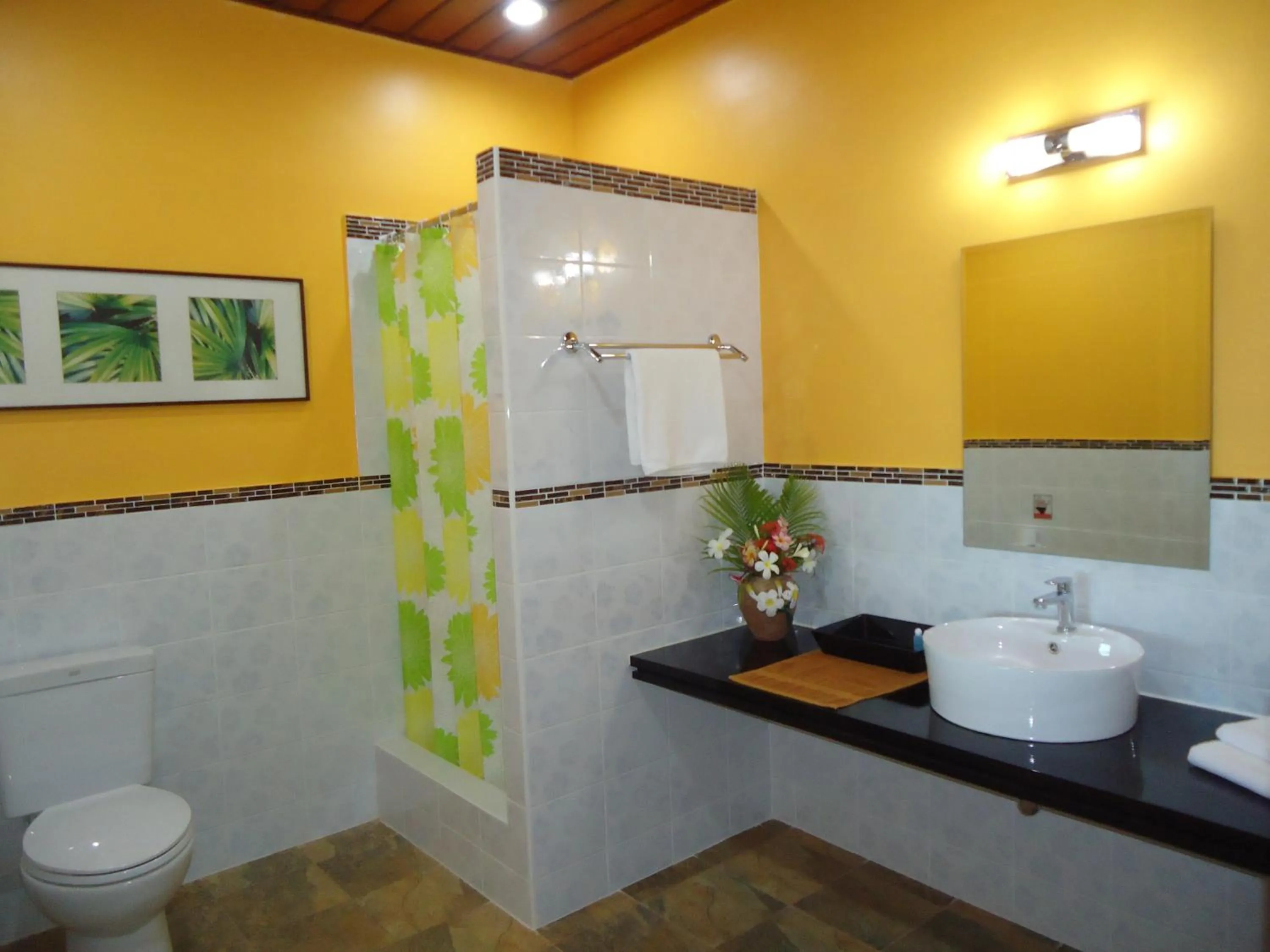 Bathroom in Sea Breeze House, Naiplao Beach