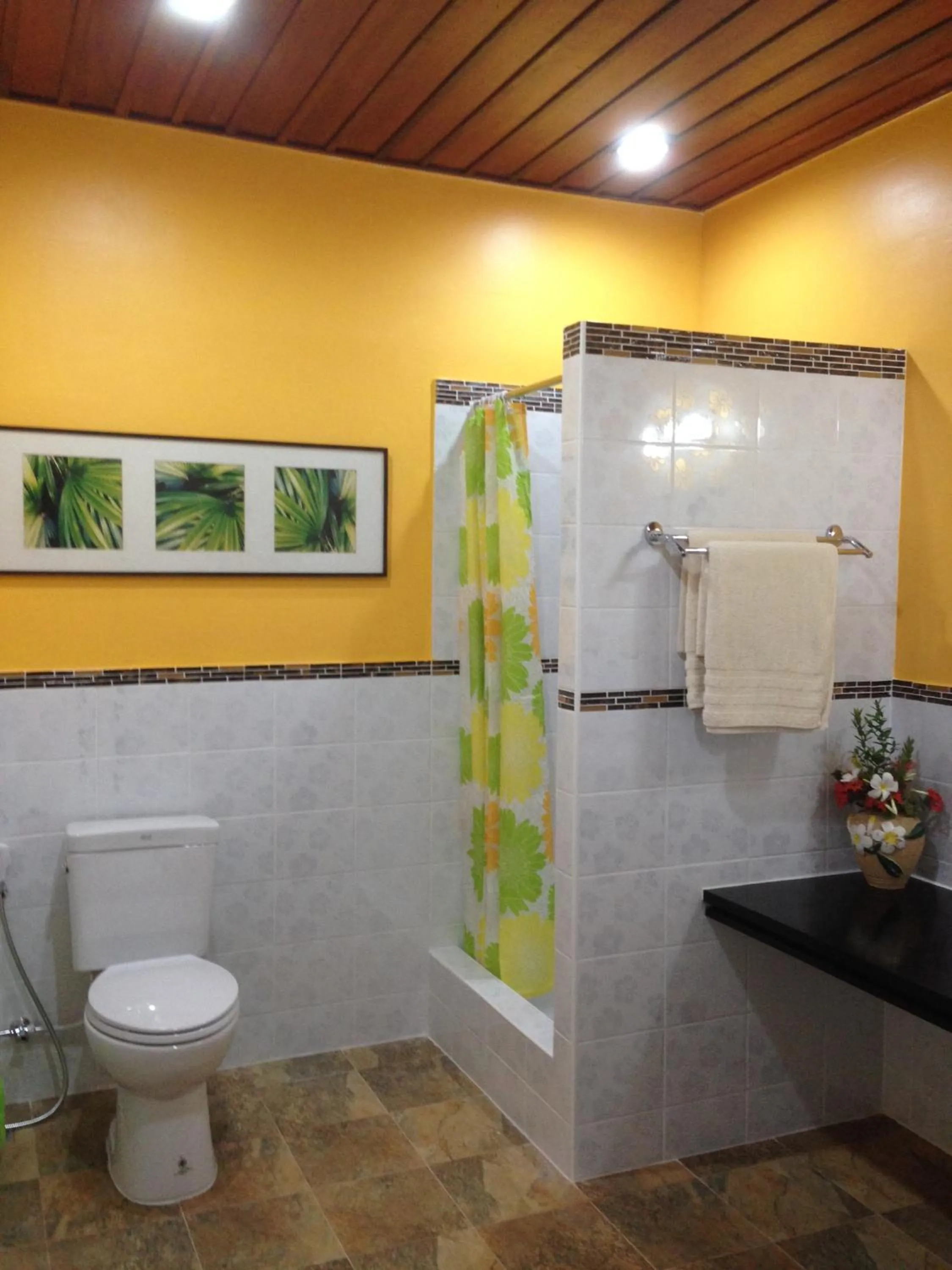 Bathroom in Sea Breeze House, Naiplao Beach